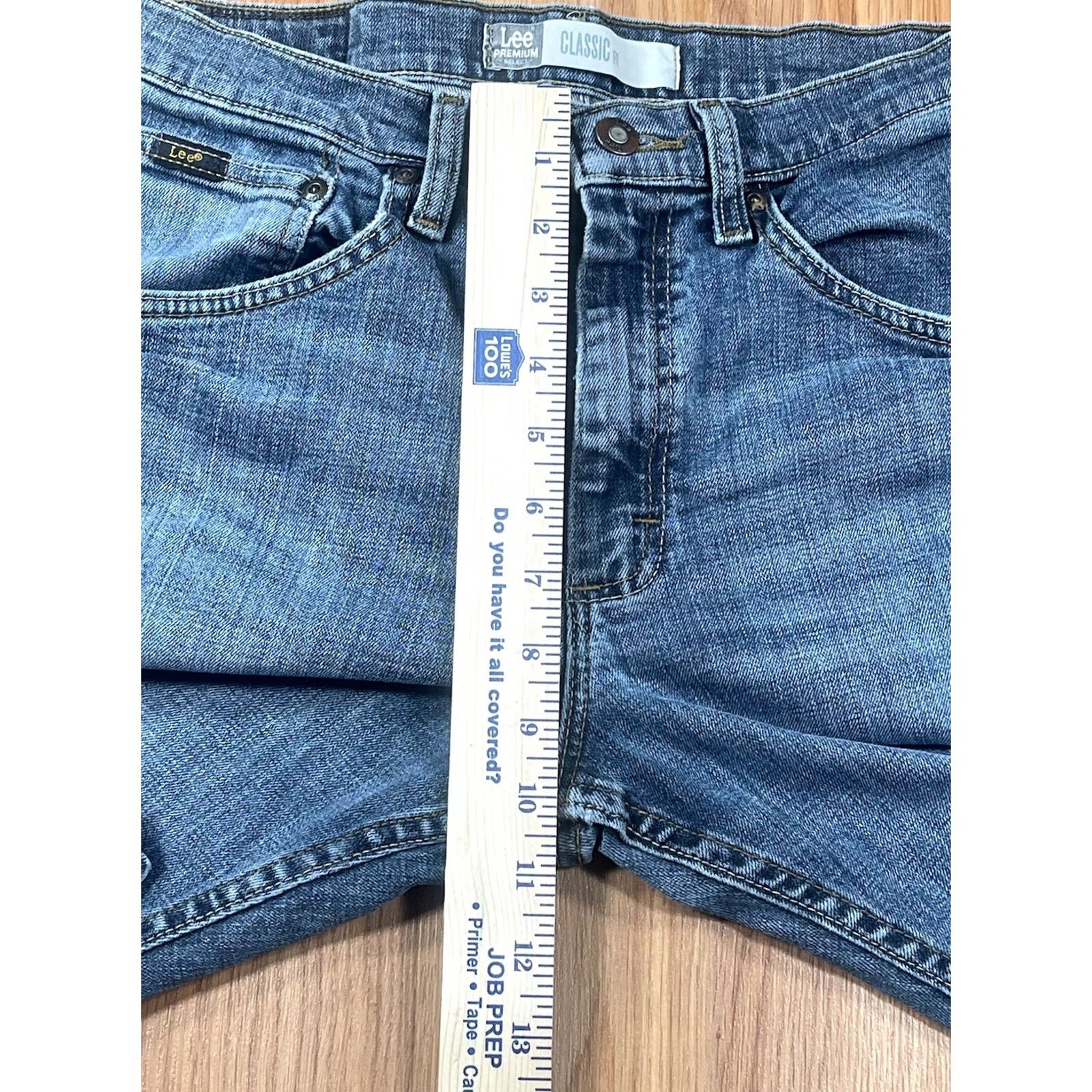 Lee Lee Premium Classic Fit Long Blue Denim Jeans Flat Front Men’s 32Wx30L Cotton Blend Regular Boot Cut 5-Pocket USA Western Mens Jeans Size US 32 / EU 48 - 4 Thumbnail