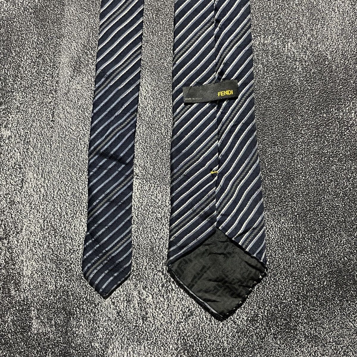 Fendi Fendi Vintage Silk Pattern Size ONE SIZE - 2 Thumbnail