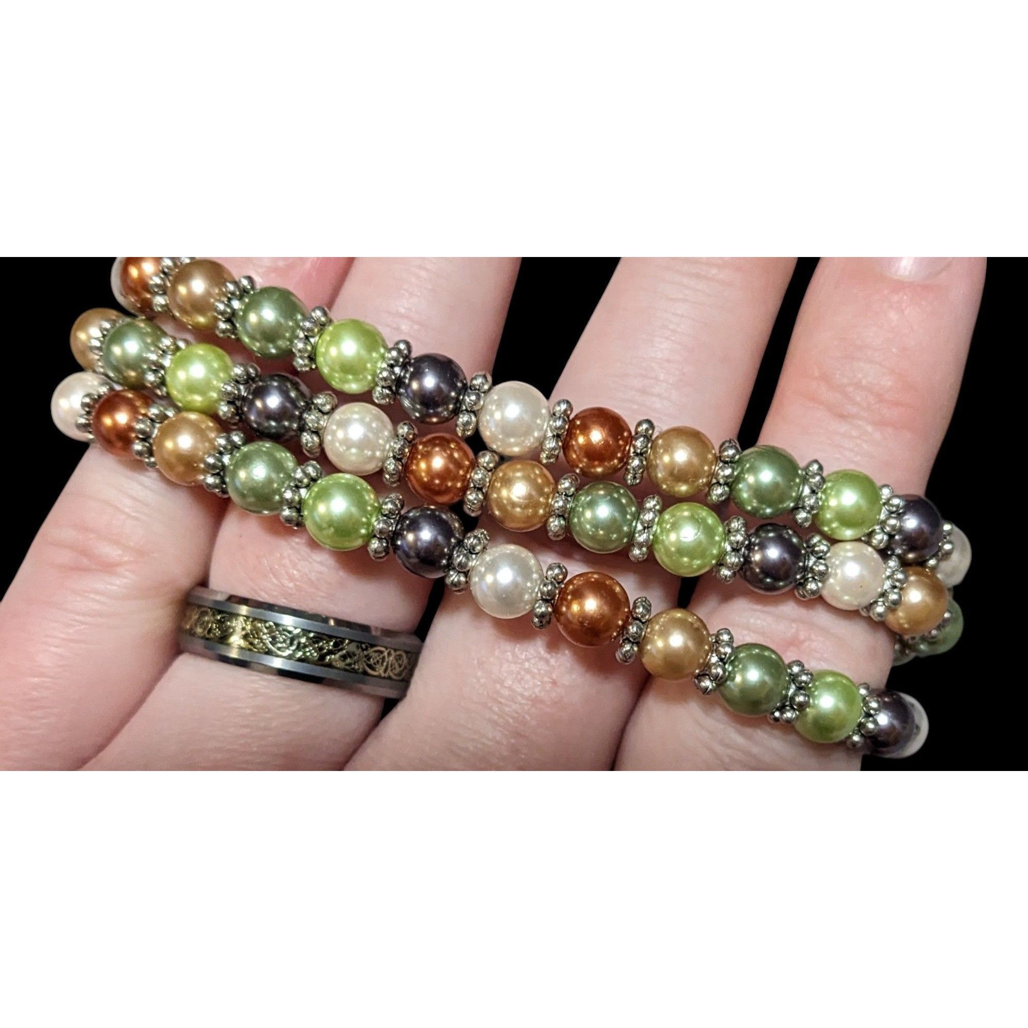 Other Vintage Mother Of Pearl And Pearl Beaded Floral Bracelet Size ONE SIZE - 4 Thumbnail