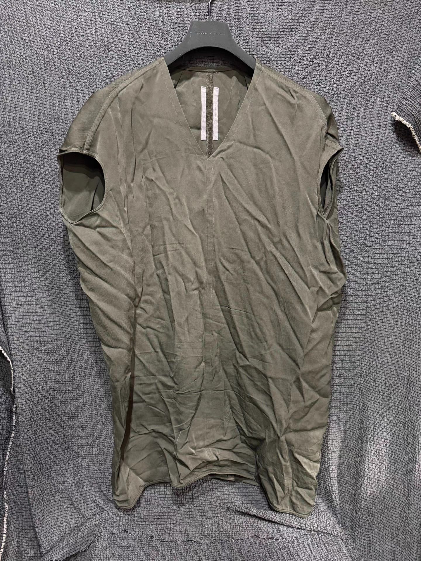 Rick Owens Rick Owens 16SS V-neck tank top / layering short-sleeve Size US XS / EU 42 / 0 - 1 Thumbnail