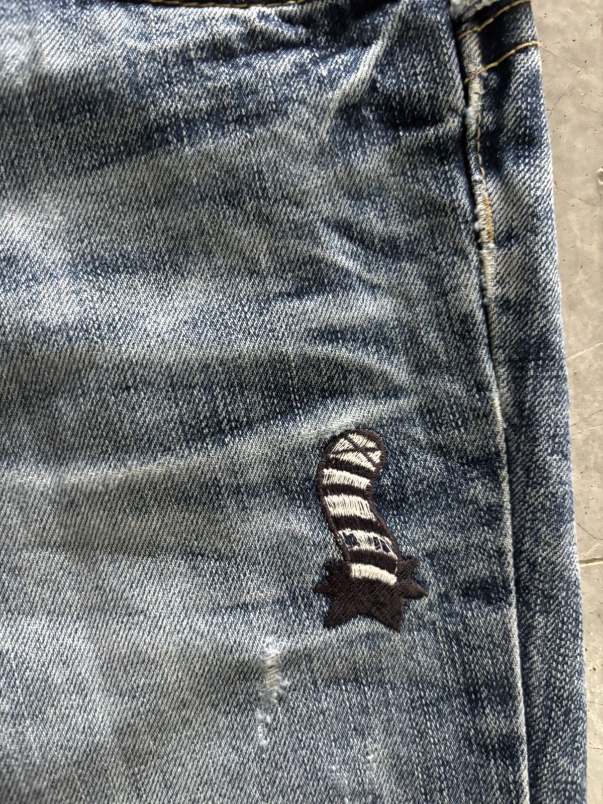 Japanese Brand LOLITA RARE YOSHITOMO NARA ANGRY PRINCESS DISTRESSED DENIM Size US 31 - 13 Thumbnail