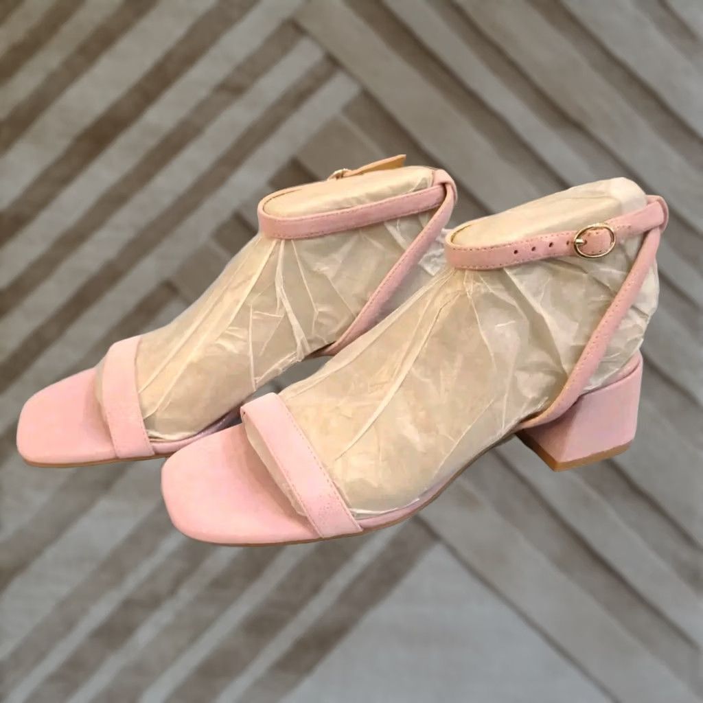 Vintage Copper Key Pink Block Heel Sandals Brand New Women US 7 Strappy Leather Block Heel Shoes Size US 7 / IT 37 - 1 Thumbnail