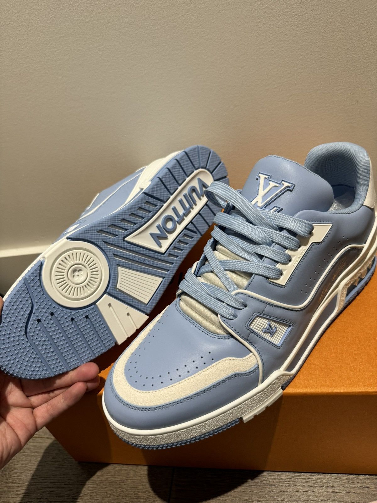 Louis Vuitton Louis Vuitton Trainer UNC Size US 9 / EU 42 - 4 Thumbnail
