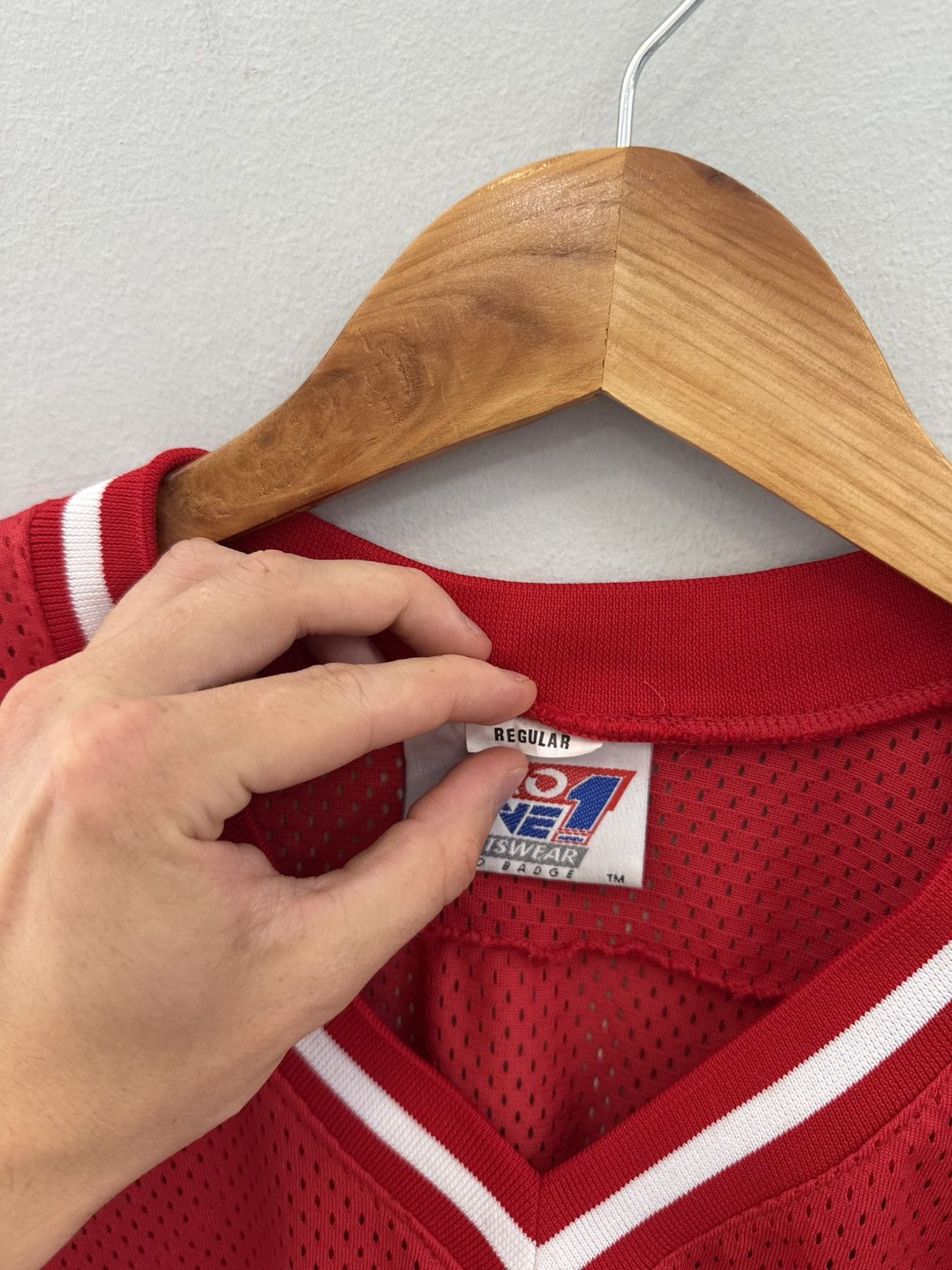 NHL Patrick Roy Montreal Canadiens CCM Heroes of Hockey Jersey Size US XL / EU 56 / 4 - 9 Thumbnail