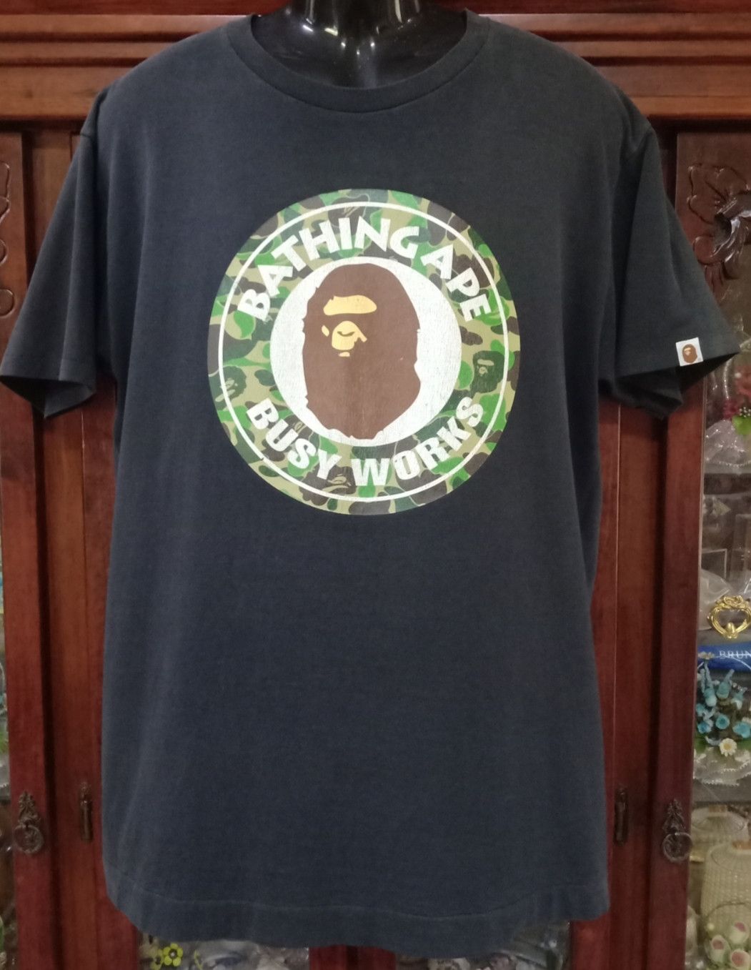 Bape × Vintage Vintage Bathing Ape Busy Works Camo Logo T-shirt Size US XL / EU 56 / 4 - 1 Thumbnail