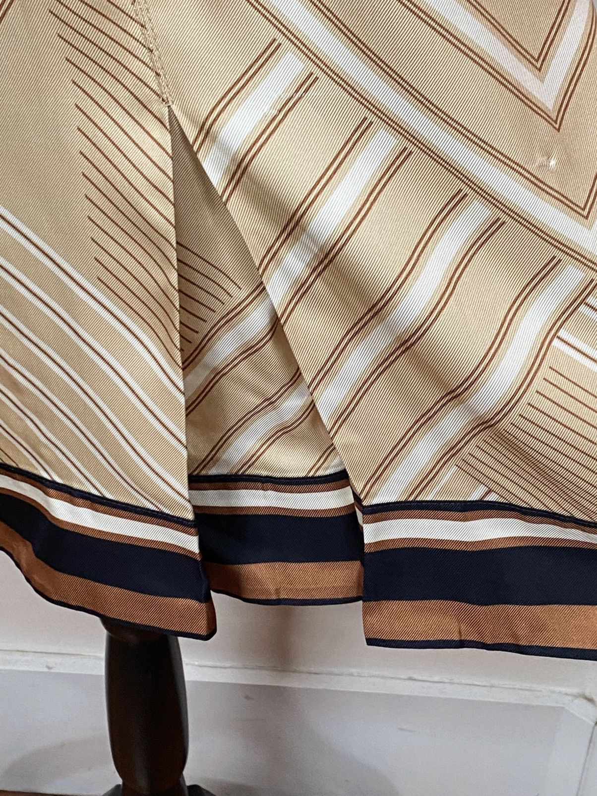 Veronica Beard Veronica Beard Pryce Striped Silk-Blend Shirtdress size 10 Size L / US 10 / IT 46 - 9 Thumbnail