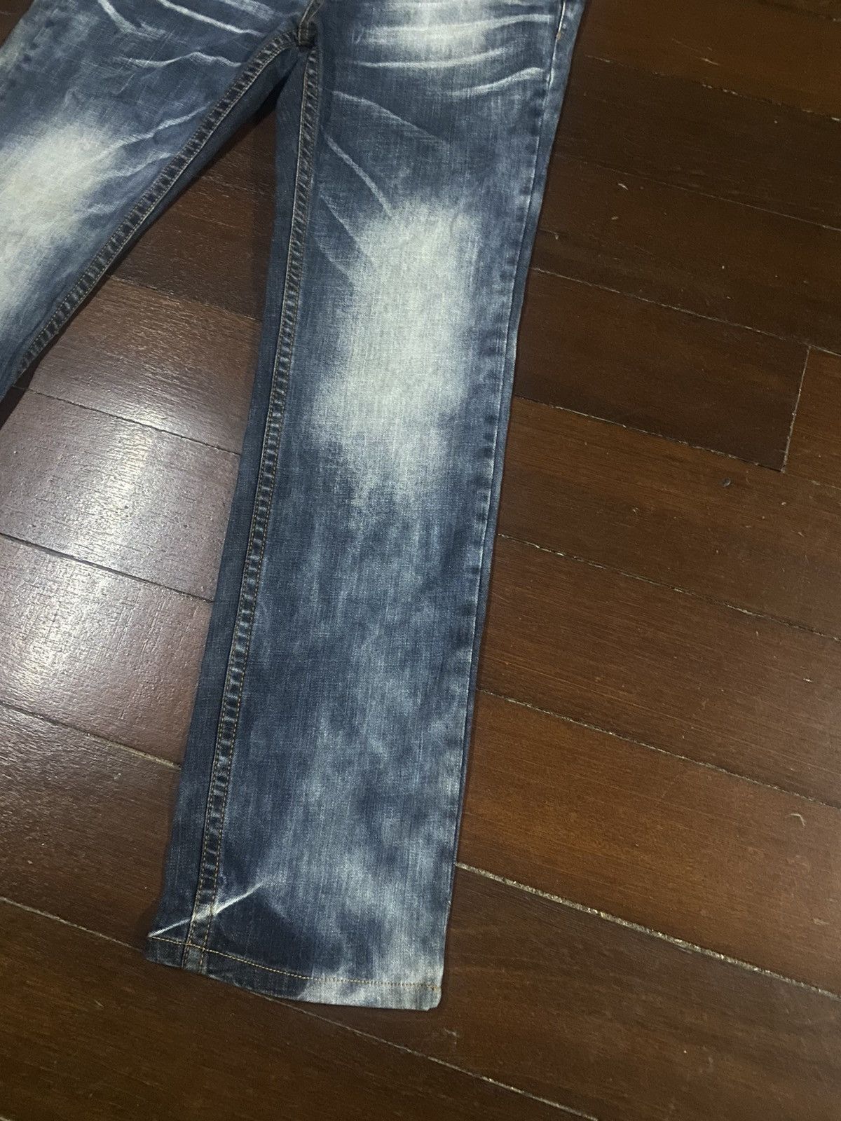 If Six Was Nine Rare Cloud 72 tribal flared jeans clawmark distressed Size US 35 - 10 Thumbnail
