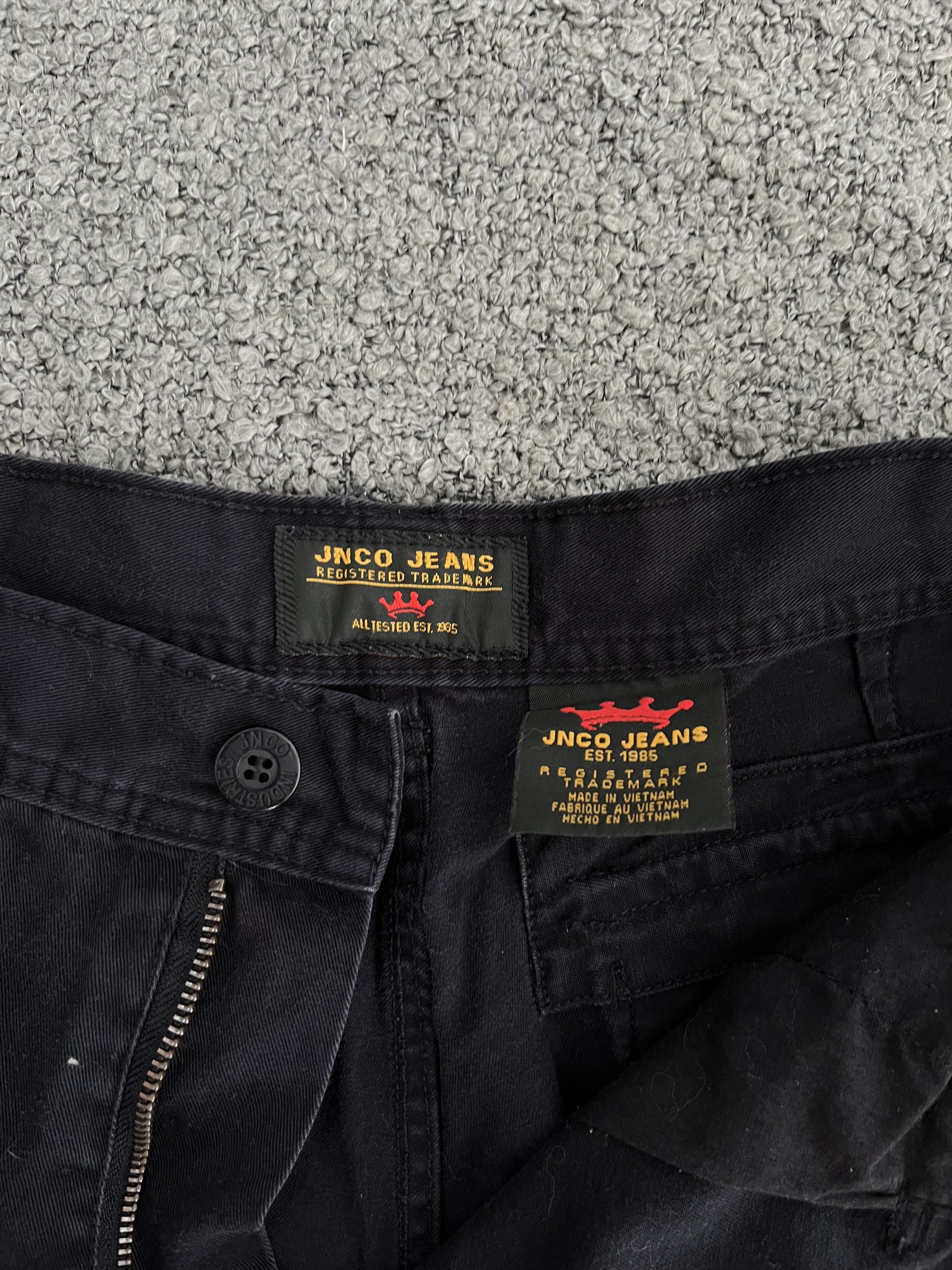 JNCO Vintage JNCO Black Dragon Cargo Shorts Y2K Size US 36 / EU 52 - 7 Thumbnail