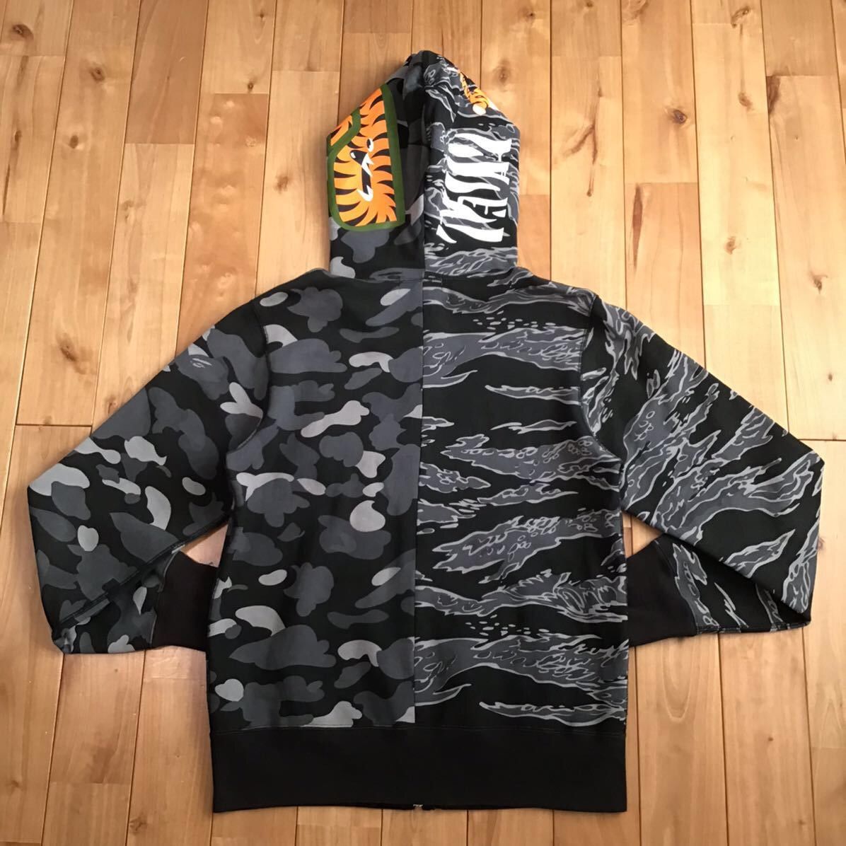 Bape BAPE × Undefeated Tiger Shark full zip hoodie a bathing ape 