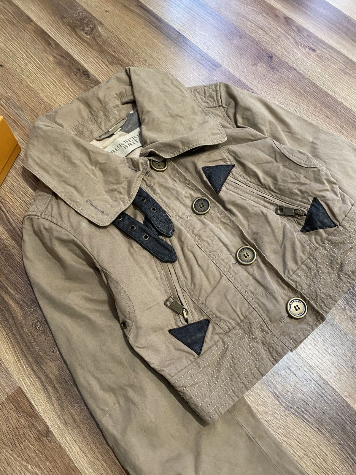 Burberry × Vintage Burberry Brit Vestes Beige Size S / US 4 / IT 40 - 2 Thumbnail