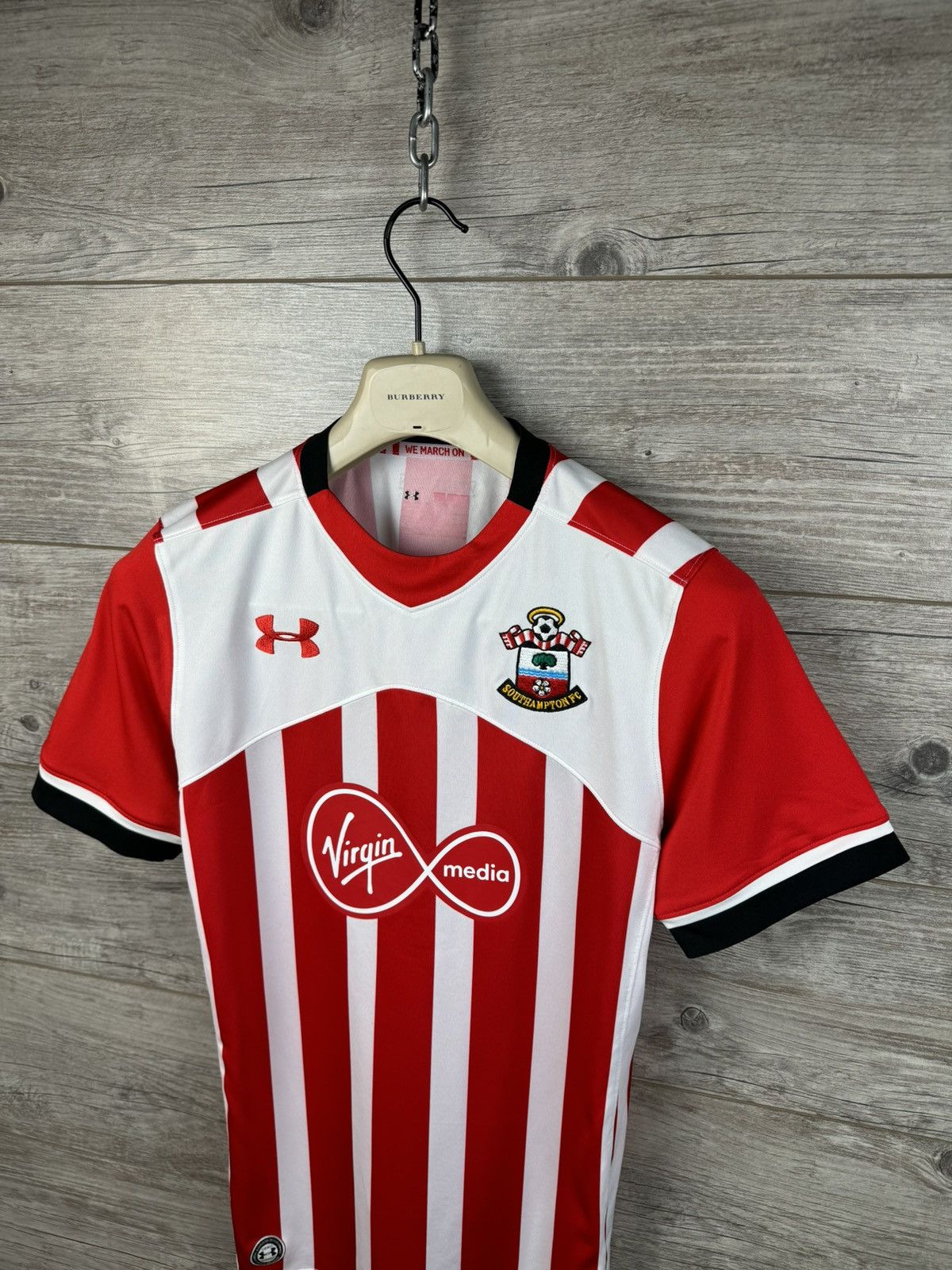 Under Armour SOUTHAMPTON 2016 2017 SHIRT FOOTBALL SOCCER UNDER ARMOUR Size US S / EU 44-46 / 1 - 4 Thumbnail