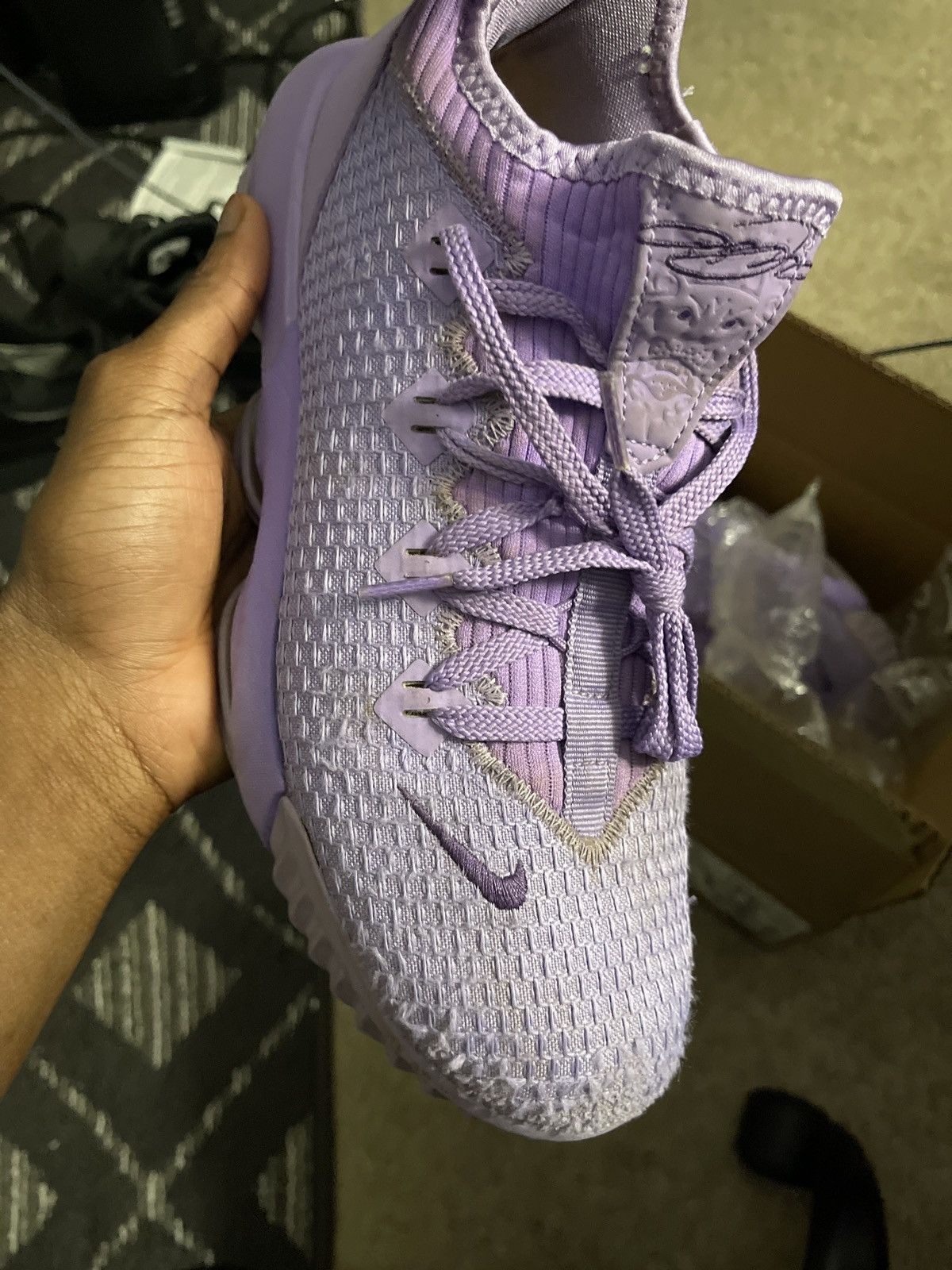 Other Nike LeBron 16 Low Atomic Purple Size US 9 / EU 42 - 7 Thumbnail
