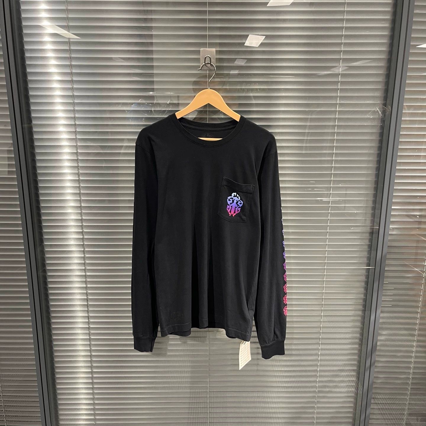Chrome Hearts Chrome Hearts Black Gradient Crossed Swords LS M 99N Size US M / EU 48-50 / 2 - 2 Thumbnail