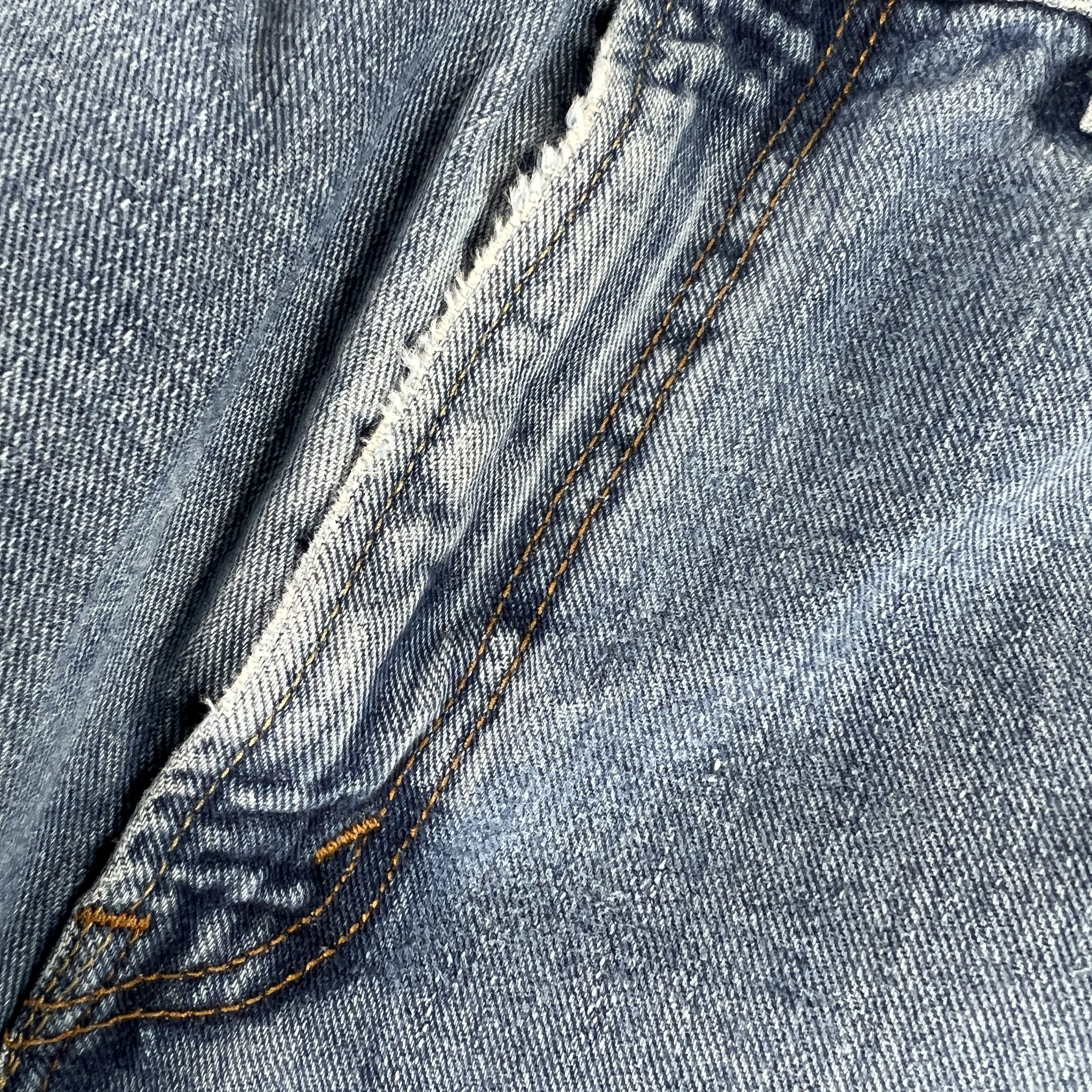 Levi's × Vintage Y2K Levi's Jeans 505 Straight Blue Faded Cotton Denim Size US 33 - 3 Thumbnail