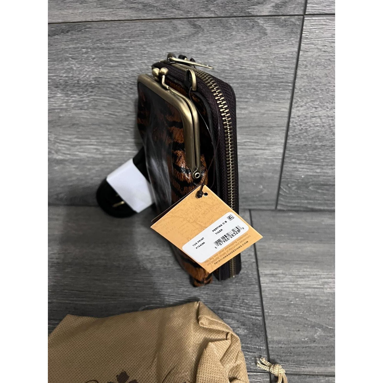 Patricia Nash Patricia Nash Pertina Frame Pouch Crosbody Tiger Bag A399516 Size ONE SIZE - 3 Thumbnail
