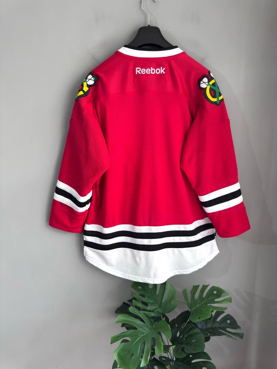 Reebok Reebok Chicago Blackhawks NHL Red Hockey Jersey, Size M Size US M / EU 48-50 / 2 - 12 Thumbnail