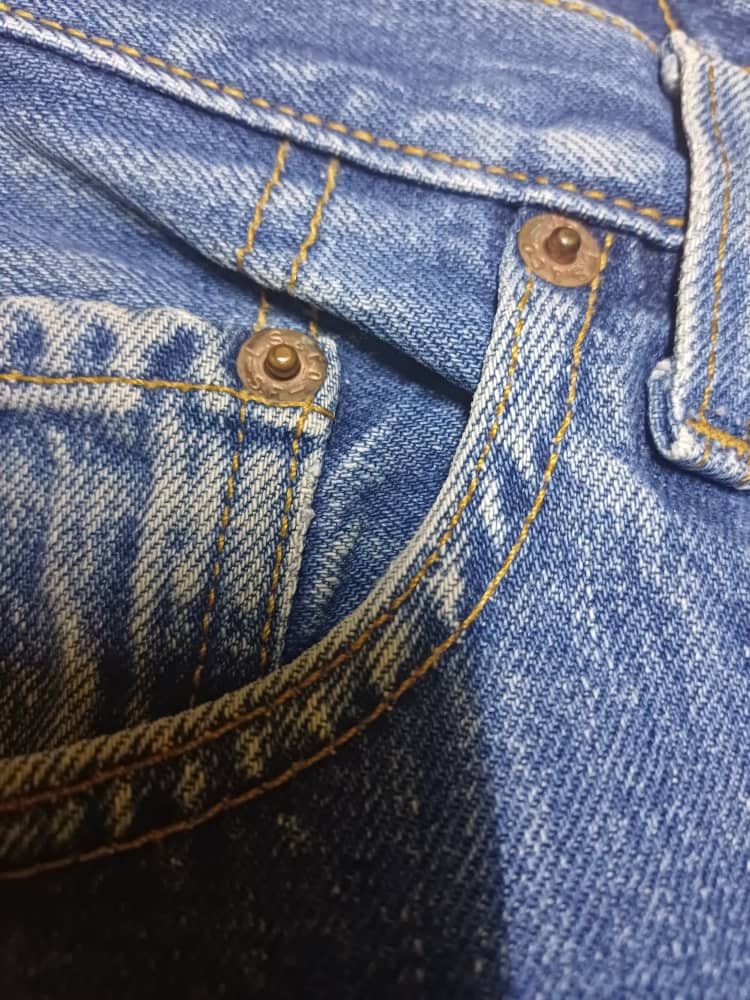 Levi's VINTAGE 80'S LEVIS BIG E SELVEDGE BUTTON 555 Size US 33 - 9 Thumbnail