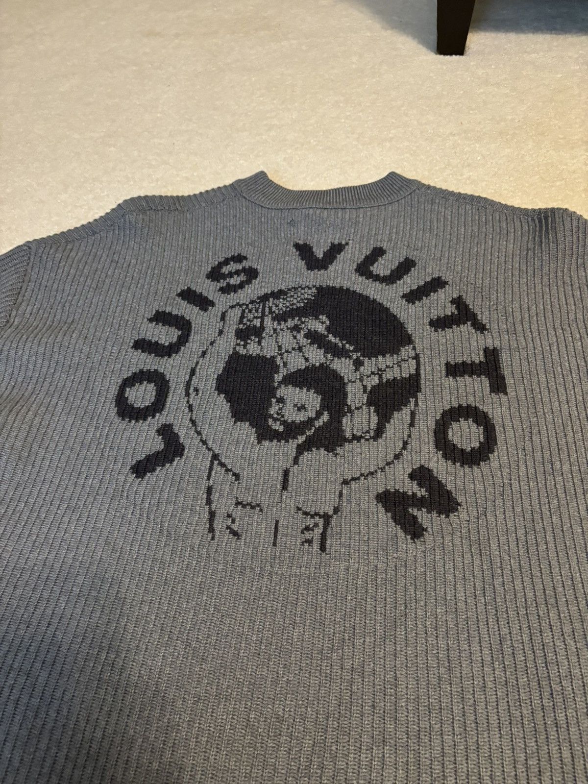 Louis Vuitton Louis Vuitton LV Knit Earth Logo Pattern Crewneck Sweater Size US L / EU 52-54 / 3 - 2 Thumbnail