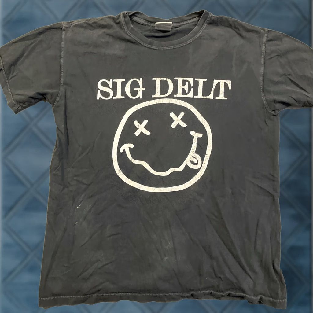 Comfort Colors Comfort Colors Shirt Mens M Black Awesome SIG DELT Sigma Delta Tau Nirvana Size Size US M / EU 48-50 / 2 - 1 Thumbnail