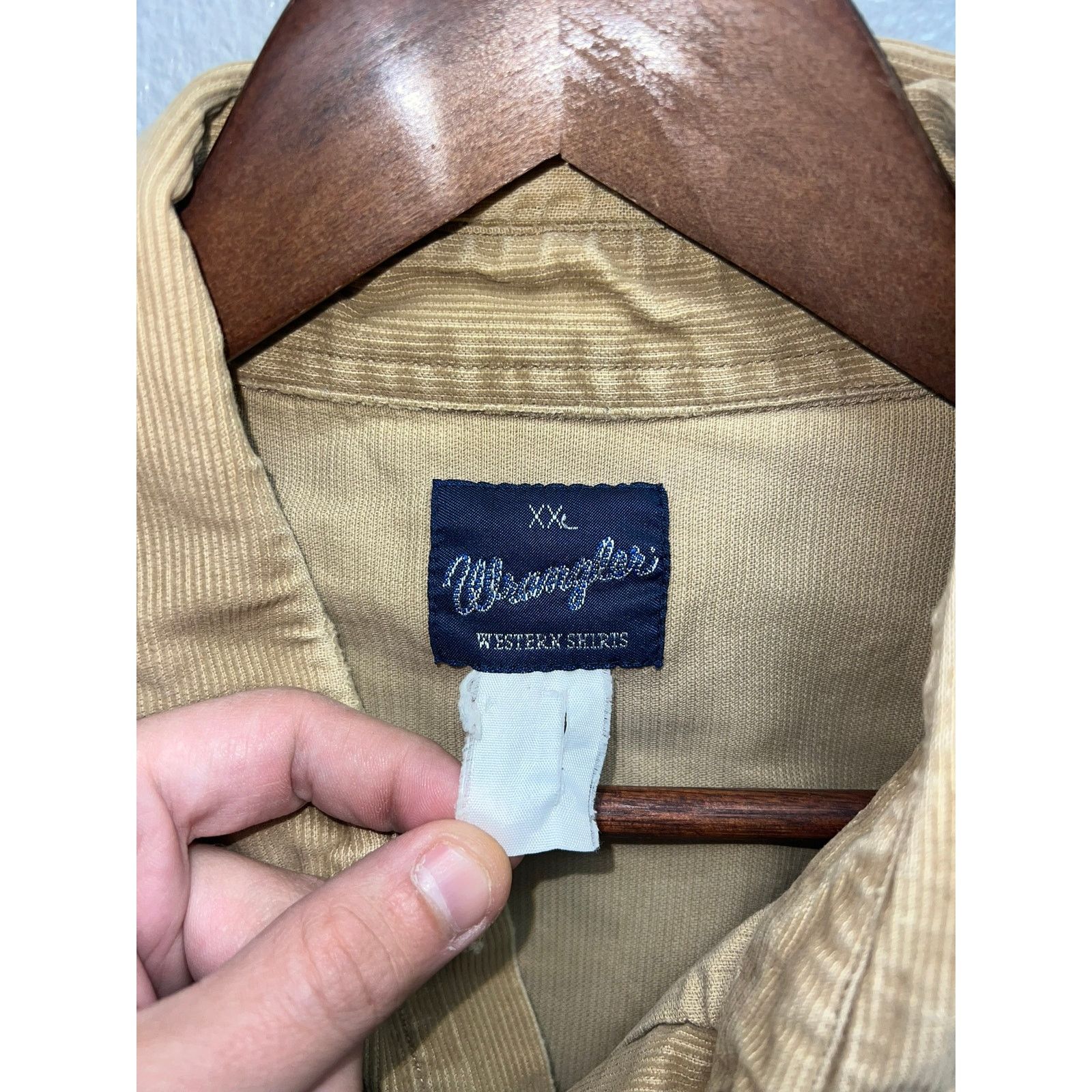 Wrangler Vintage Wrangler Corduroy Shirt Button Up Distressed HOLES X Size US XL / EU 56 / 4 - 8 Thumbnail