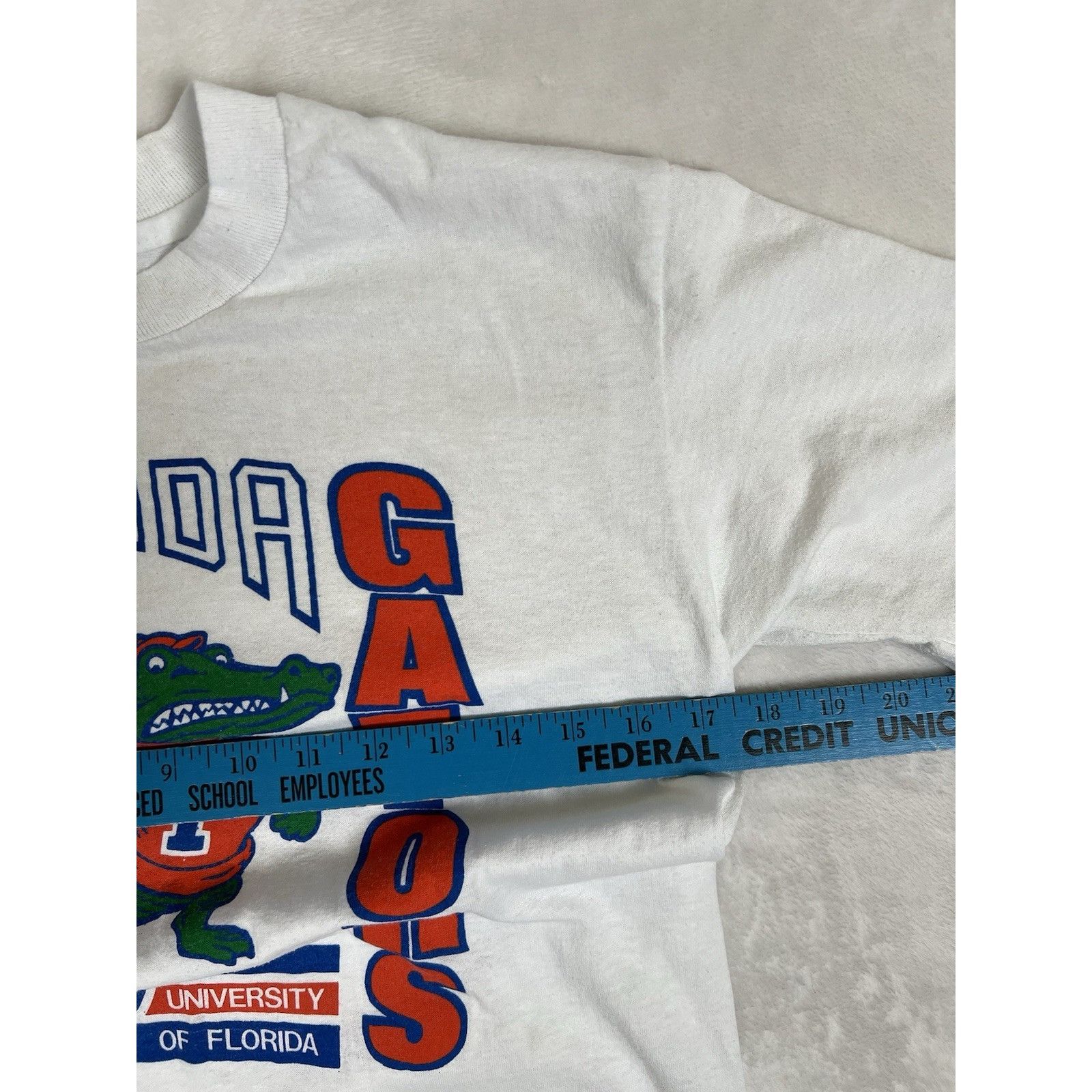 Vintage Vintage Florida Gators T-Shirt Size Small Single Stitch 80s Size US S / EU 44-46 / 1 - 6 Thumbnail