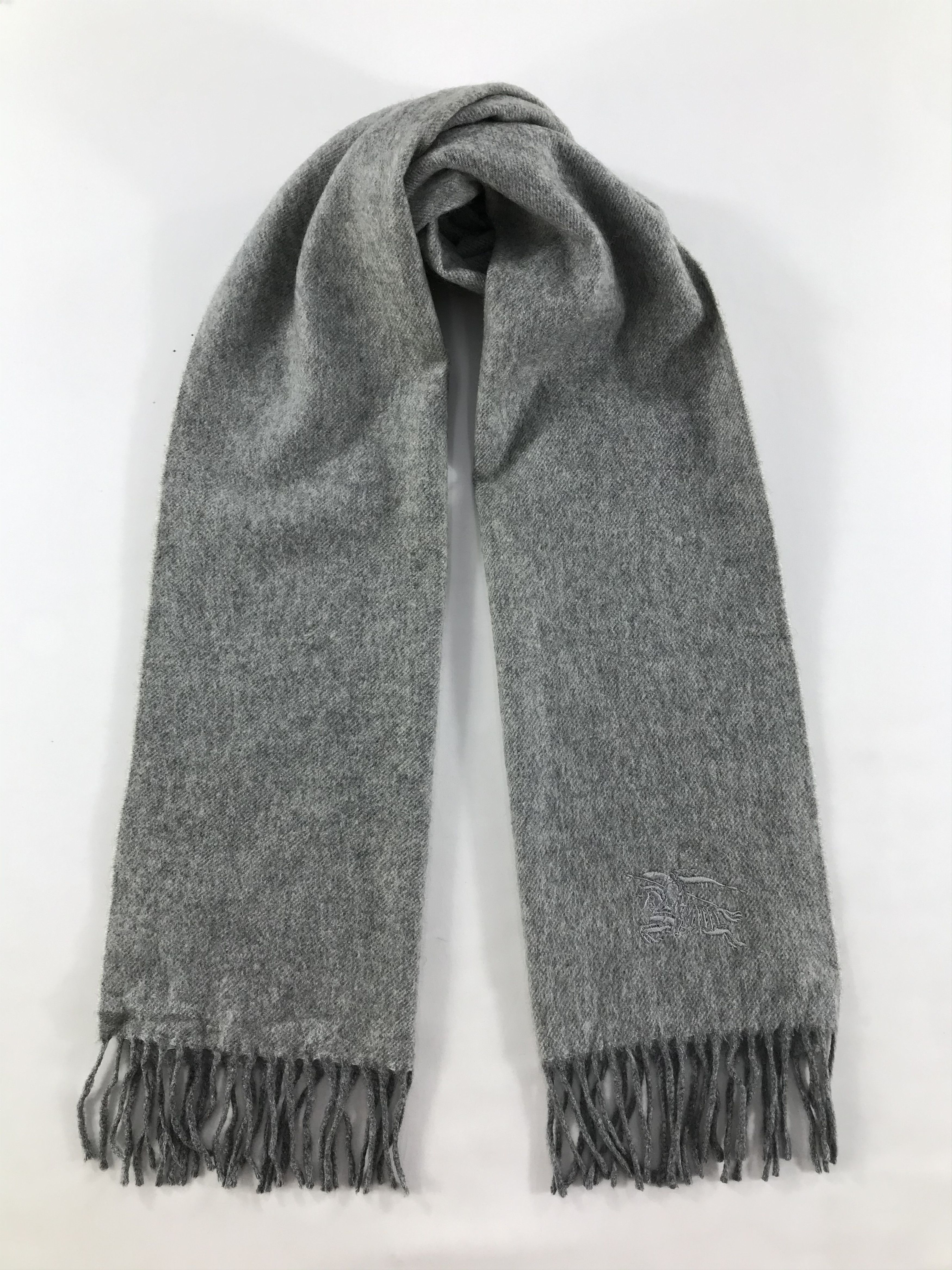 Burberry Vintage Burberry Scarf/Muffler/Neckwear MF1085 Size ONE SIZE - 1 Thumbnail