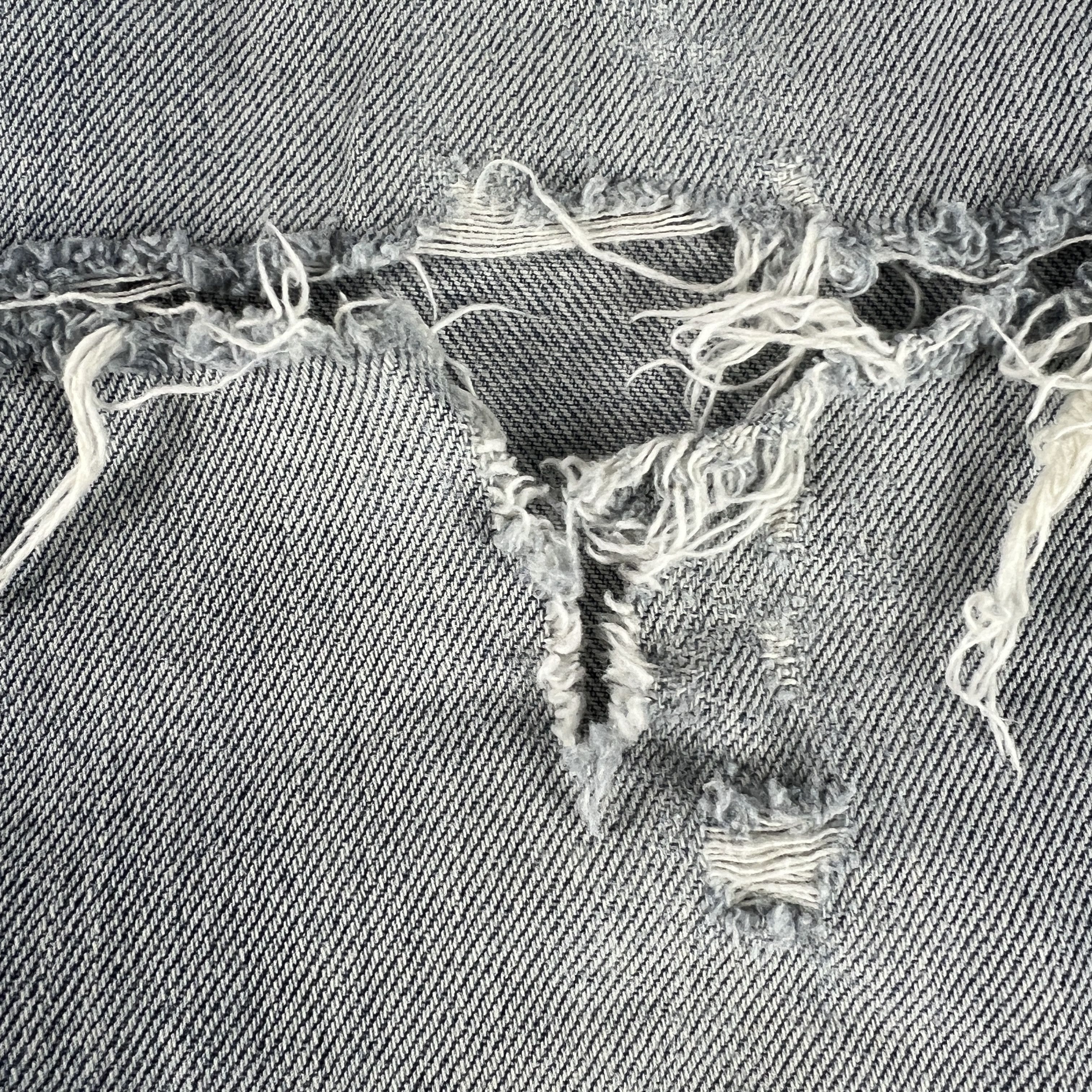 Levi's × Vintage Y2K Levi's Jeans 560 Loose Taper Blue Grunge Denim Size US 33 - 3 Thumbnail