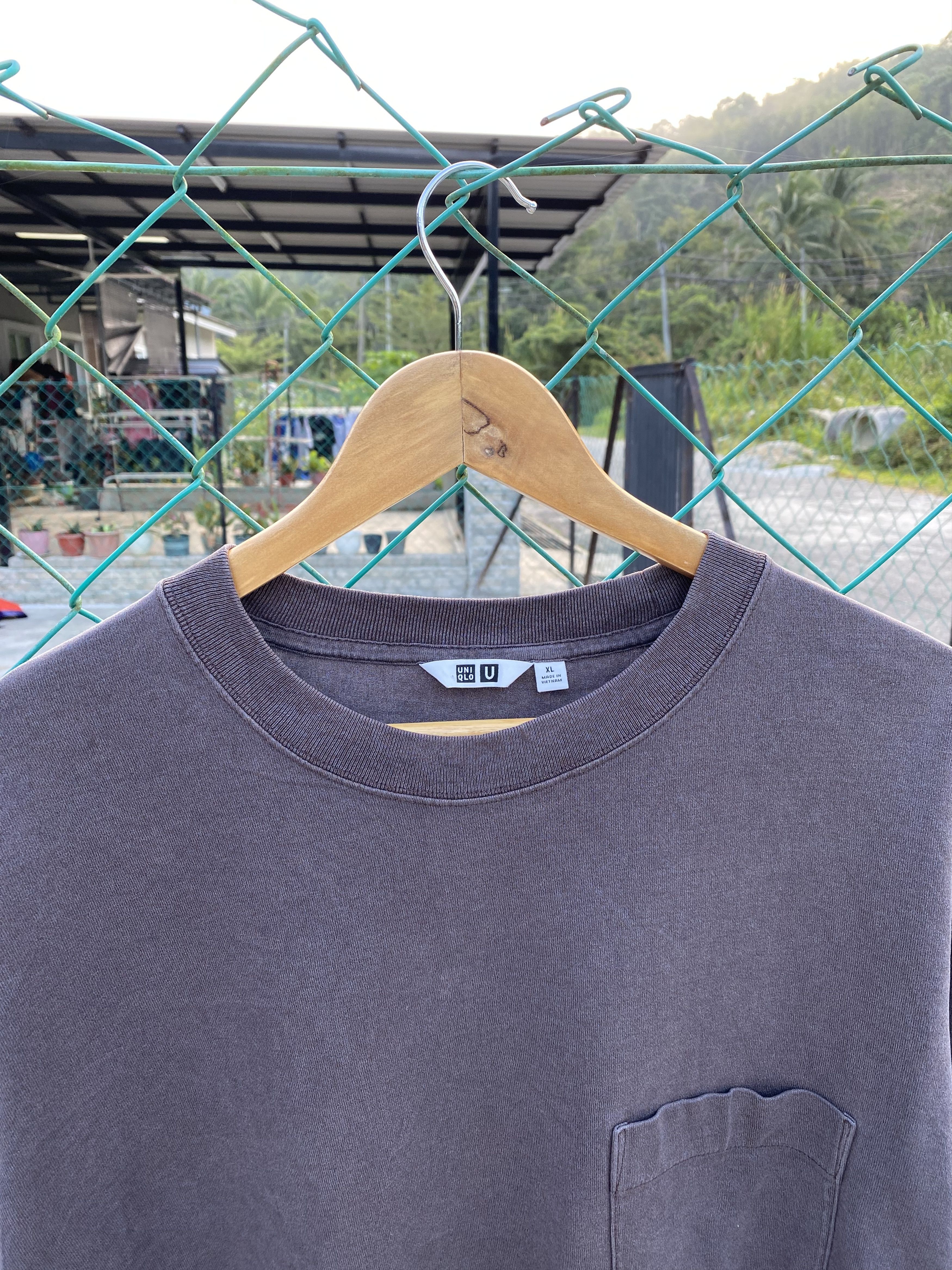 Japanese Brand × Uniqlo SS Uniqlo U single pocket long sleeve tees Size US XL / EU 56 / 4 - 3 Thumbnail