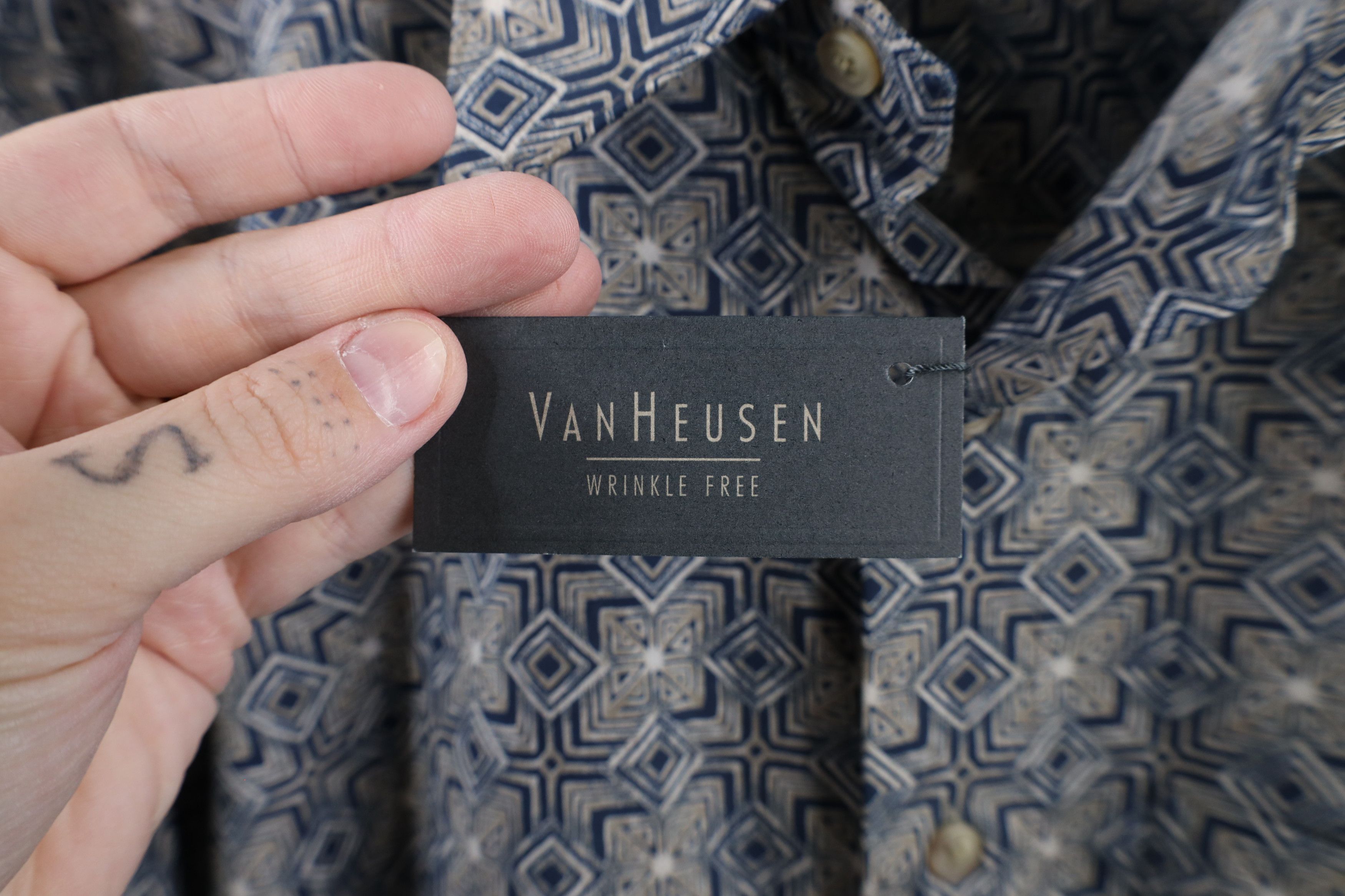 Vintage Deadstock Vintage 90s Streetwear Short Sleeve Button Shirt Size US XL / EU 56 / 4 - 4 Thumbnail