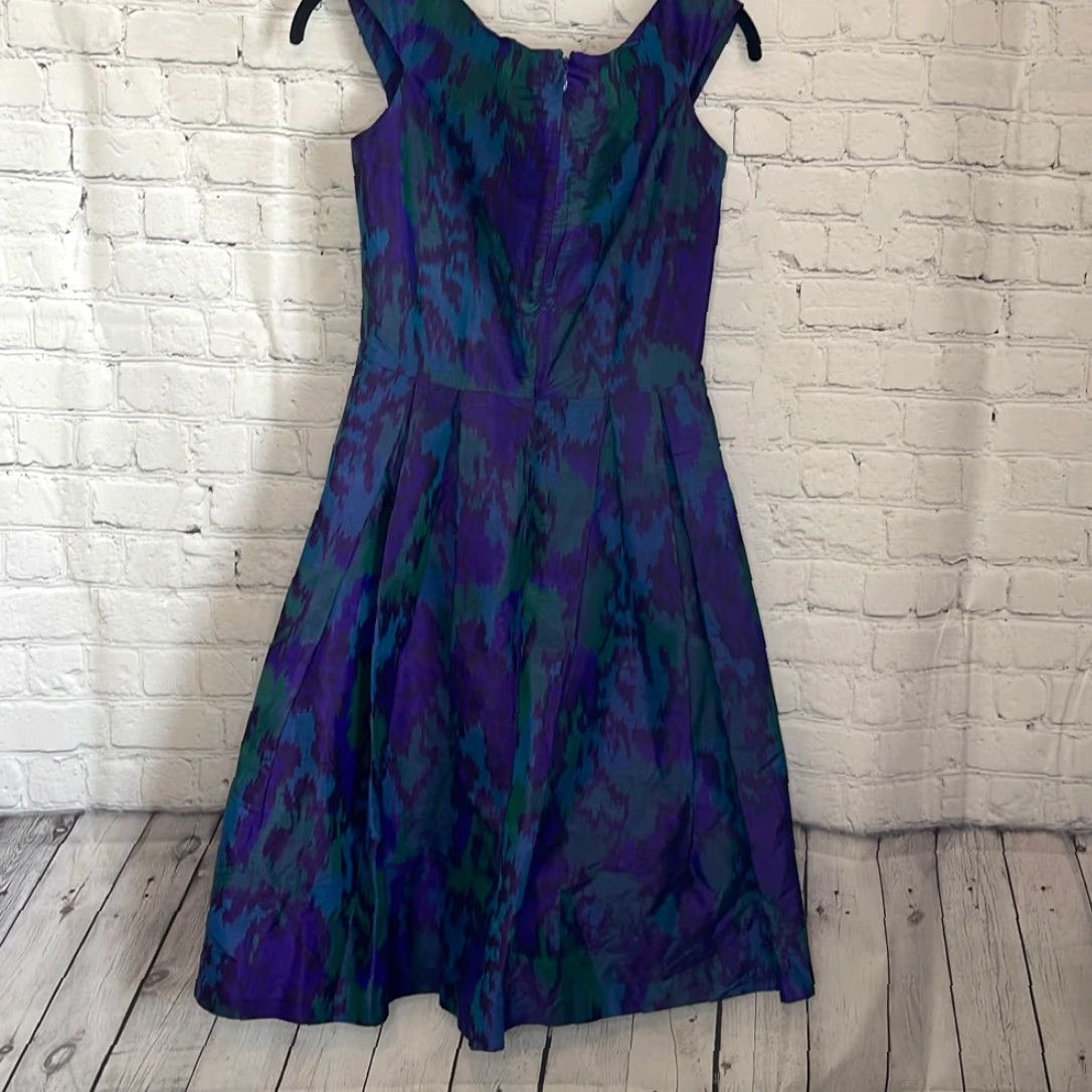 Vintage VINTAGE RED Valentino Women’s Silk Dress Midi Sleeveless Blue Purple A-Line 34" Blue Girls Womens (if applicable) Size M / US 6-8 / IT 42-44 - 4 Thumbnail