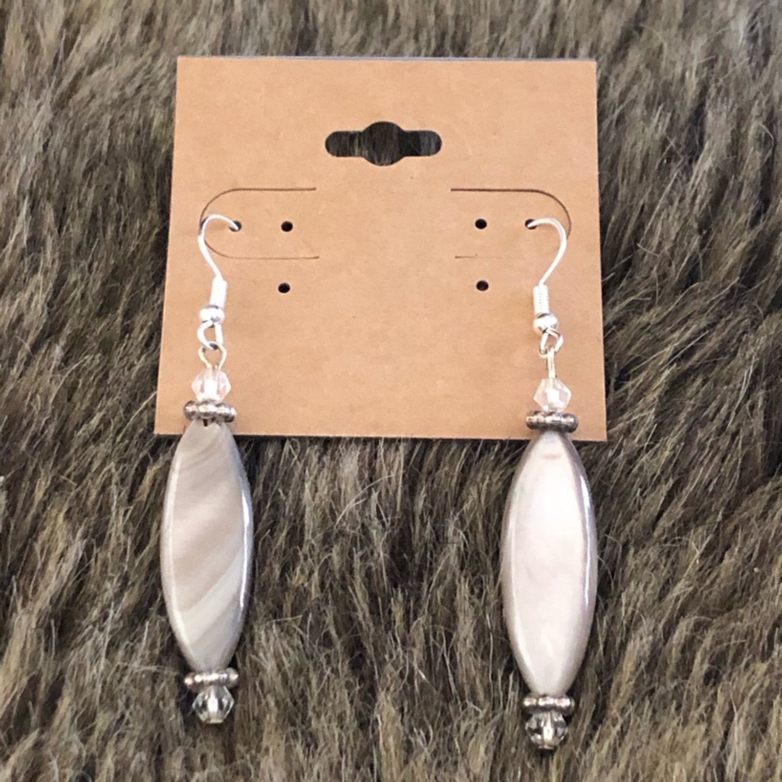 Jewelry Gray marbled look beaded dangle earrings Size ONE SIZE - 2 Thumbnail