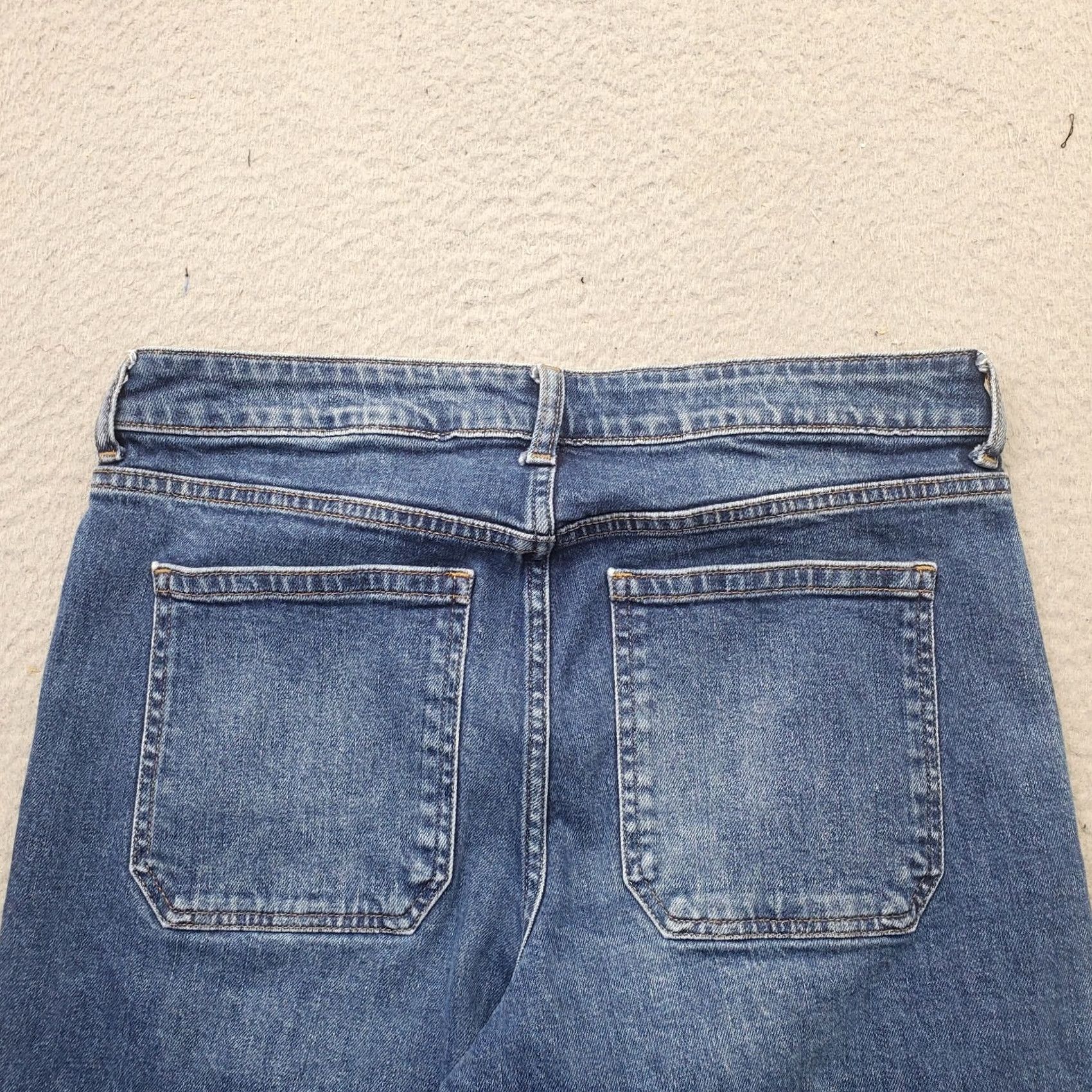 Old Navy Old Navy Jeans Womens 12 Blue Denim Stretch Cropped Medium Wash 5-Pocket Regular Fit Size: Womens 12 Blue Denim Stretch Cropped Medium Wash Size 34" / US 12 / IT 48 - 7 Thumbnail