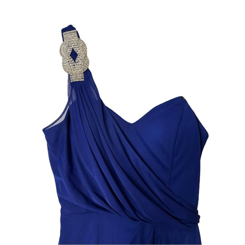 Designer Xscape l One Shoulder Ruched Evening Gown Size 8 Size M / US 6-8 / IT 42-44 - 5 Thumbnail