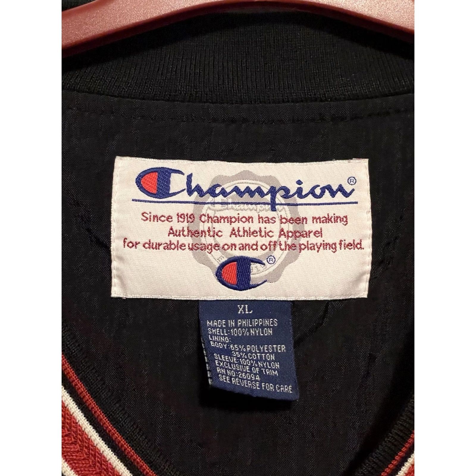 Champion VINTAGE Champion Windbreaker Jacket Mens XL Red Lined Pockets 90s PullOver Pullover Logo Embroidered Zipped Pockets Nylon Short Jacket Size US XL / EU 56 / 4 - 4 Thumbnail