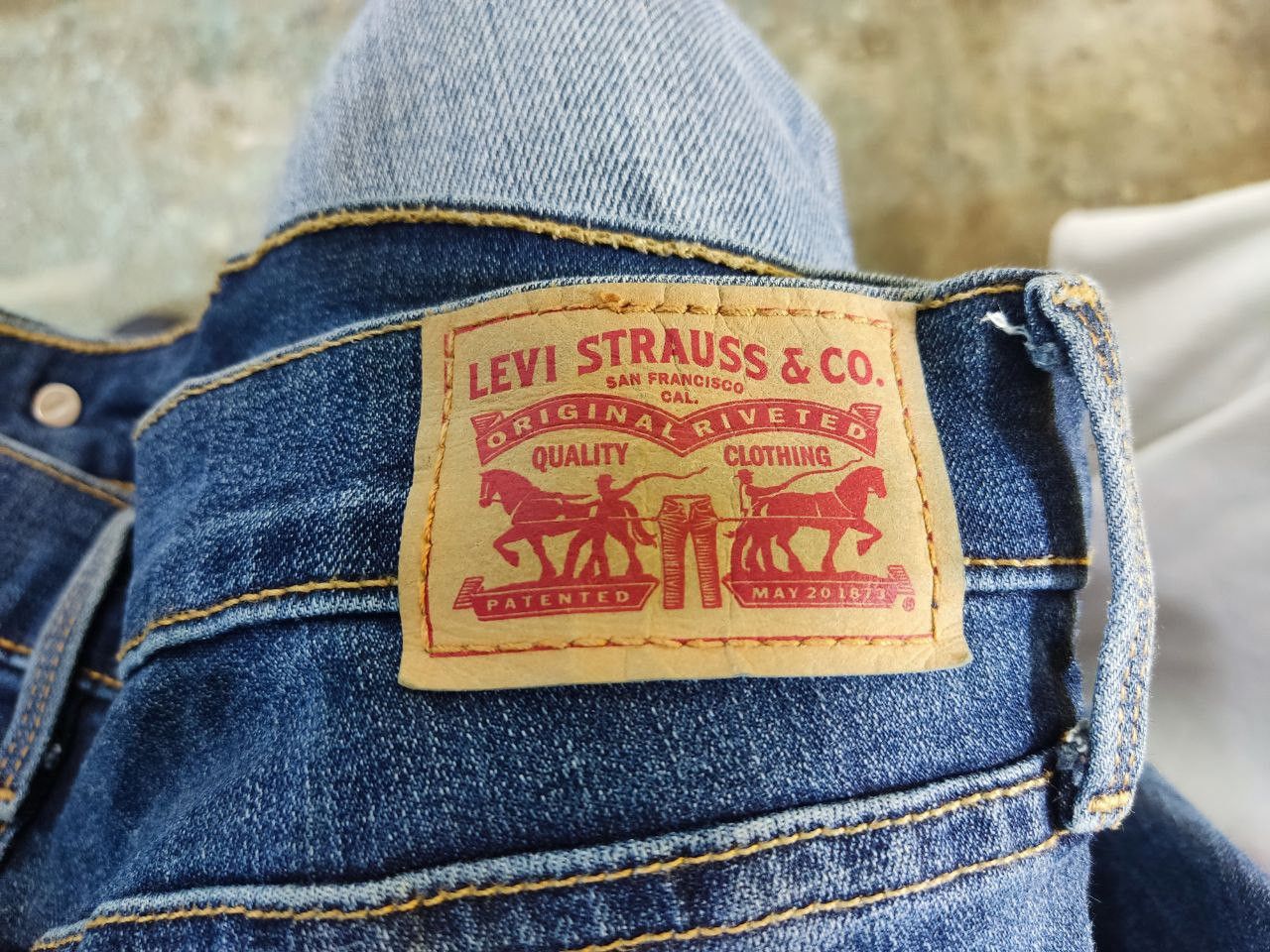 Levi's levis 315 shaping bootcut flare denim nice design Size 34" / US 12 / IT 48 - 3 Thumbnail