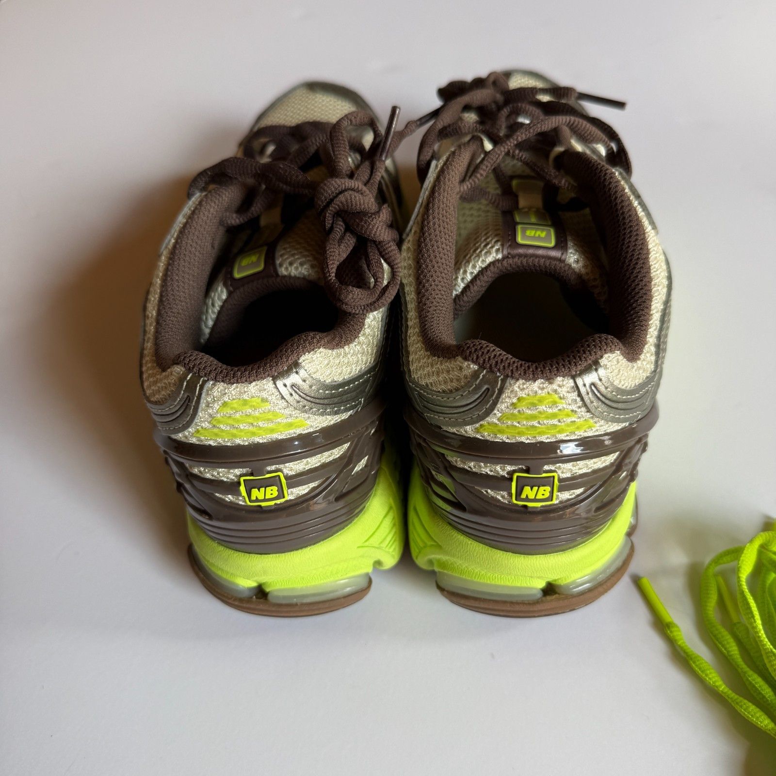 New Balance New Balance 1906R x SSENSE Exclusive M1906RSF Sneakers Size US 10 / EU 43 - 6 Thumbnail