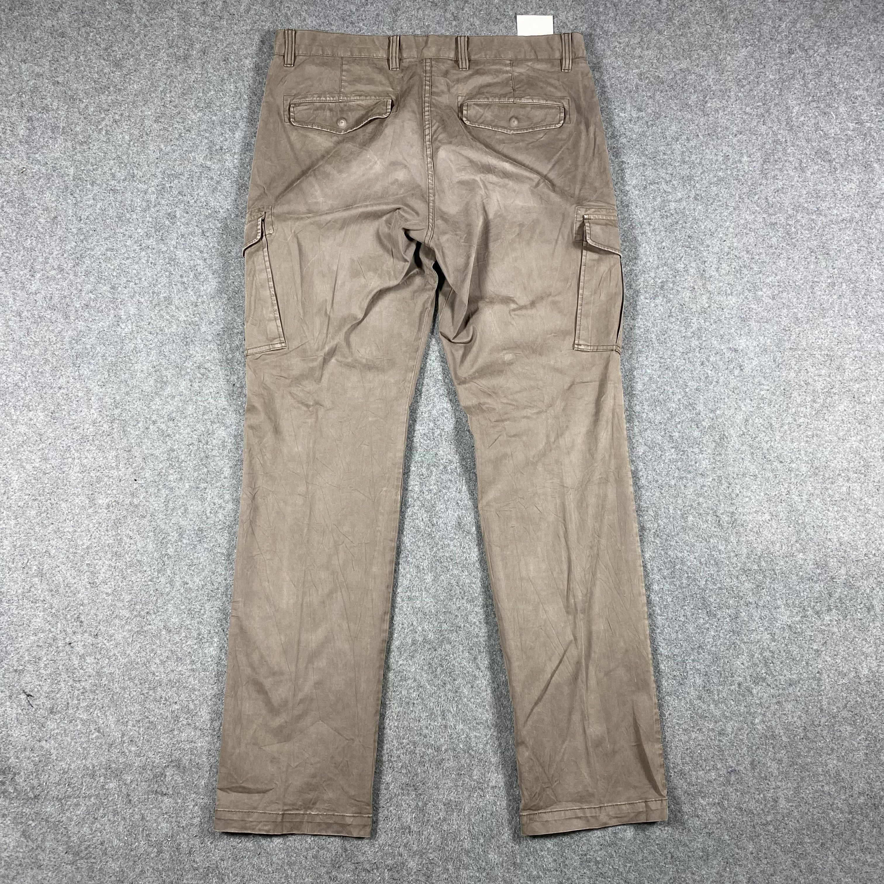 Uniqlo Japanese Uniqlo Multipocket Tactical Bondage Cargo Pants Size US 34 / EU 50 - 9 Thumbnail