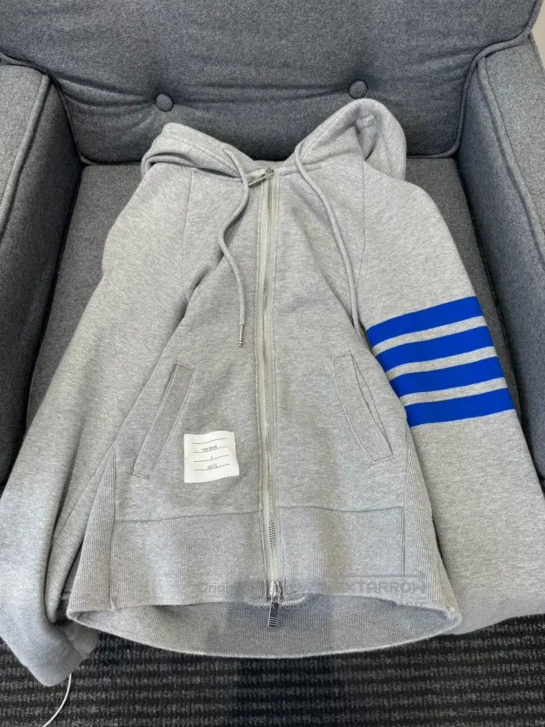 Thom Browne Thom Browne Cardigan Sweatshirt Size US XXS / EU 40 - 1 Thumbnail