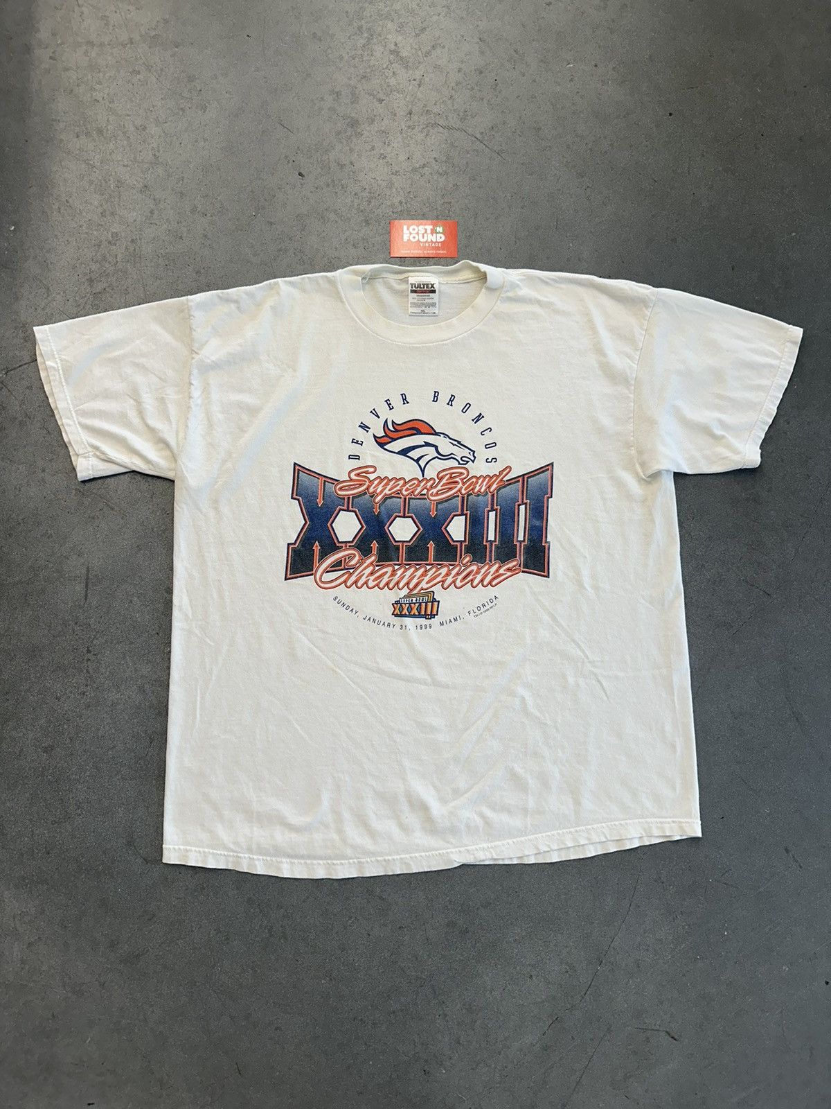 NFL 1999 Denver Broncos Super Bowl XXXIII Champions Tee Size US XXL / EU 58 / 5 - 1 Thumbnail