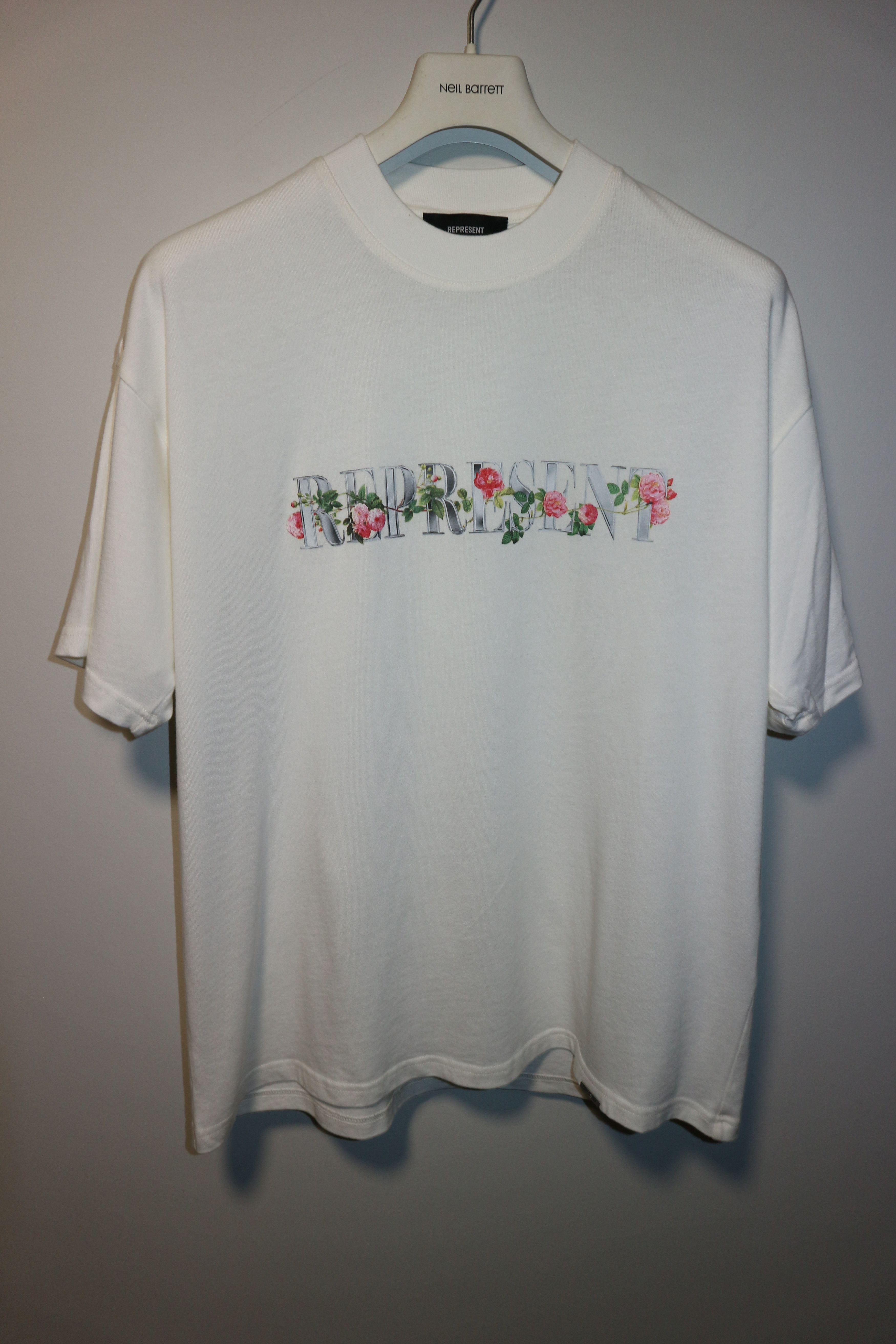 Represent Clo. Floral initial t-shirt Size US XL / EU 56 / 4 - 1 Thumbnail