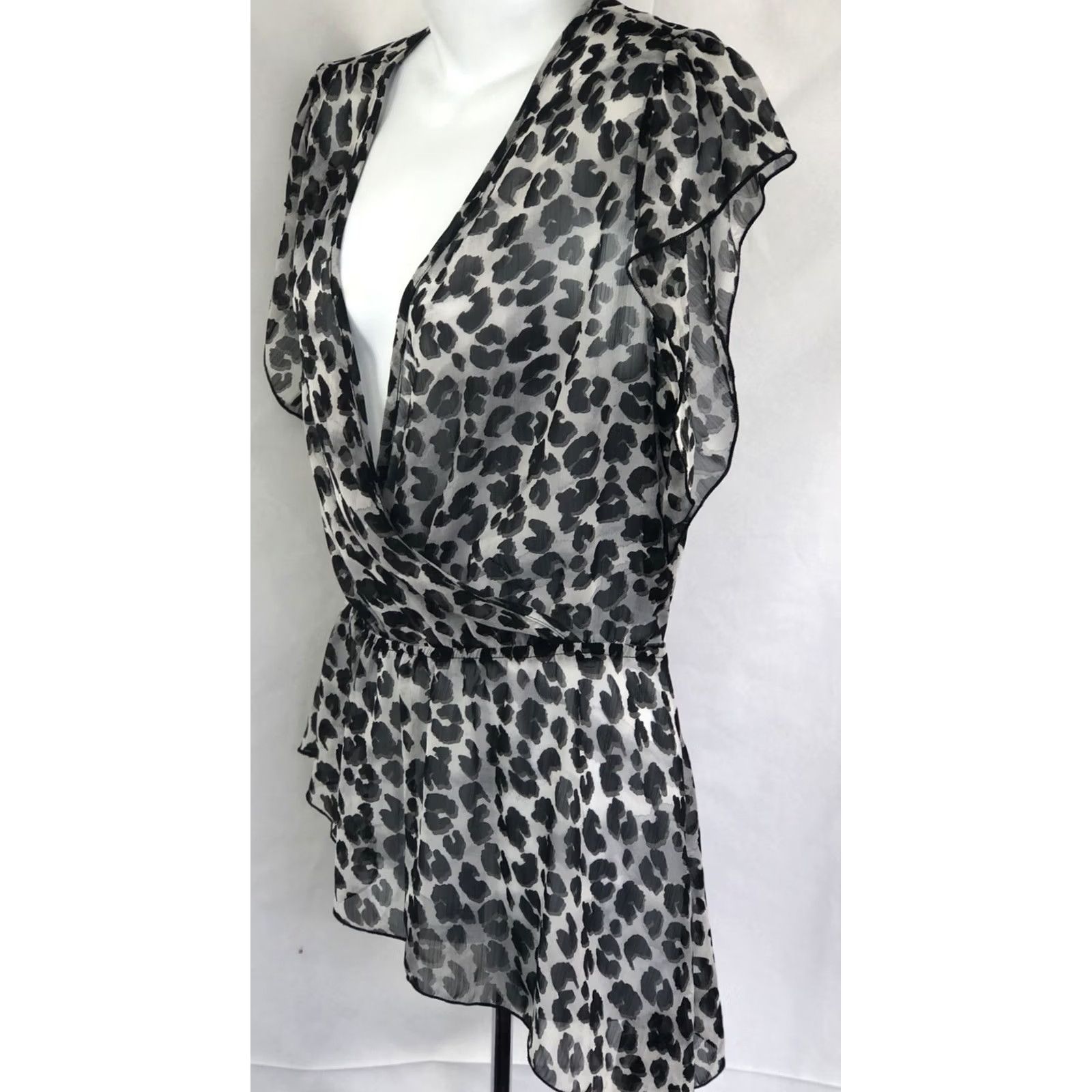Vintage VINTAGE Later Sheer Blouse L Black and Gray Leopard V-Neck Chiffon Cross Over Asymmetrical Hi Lo 90s Y2K Fairy Glam Women Branded Size L / US 10 / IT 46 - 3 Thumbnail
