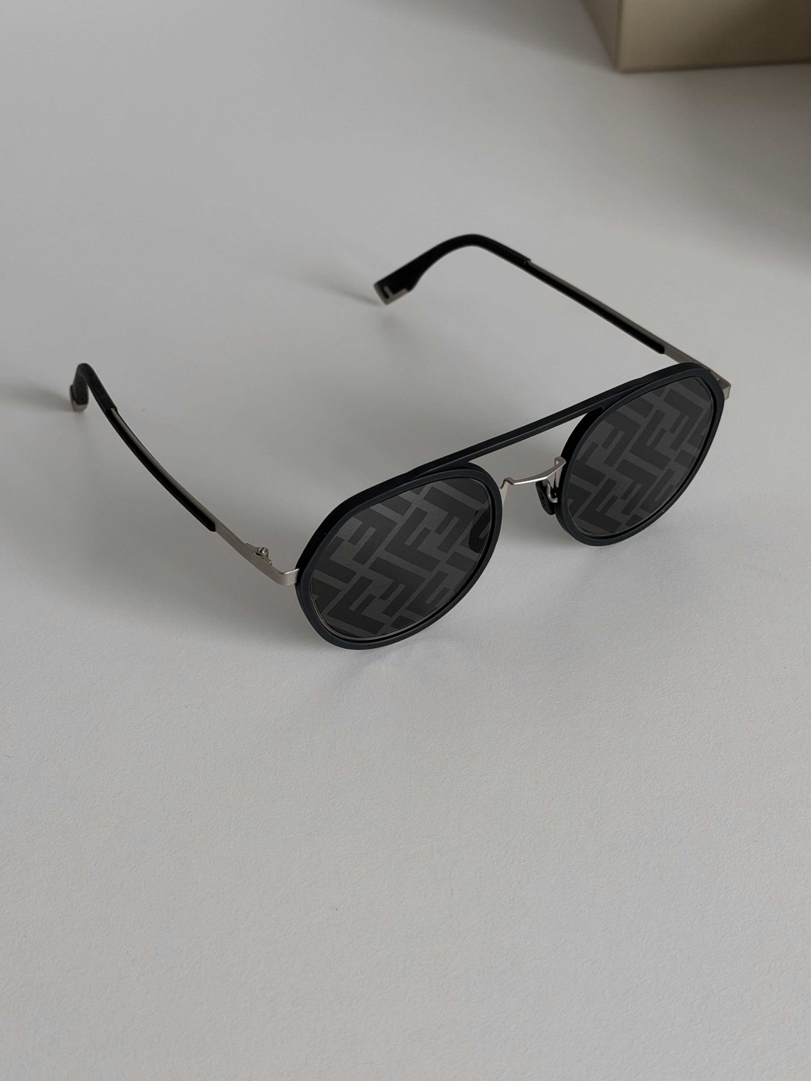 Fendi Fendi Sunglasses Size ONE SIZE - 9 Thumbnail