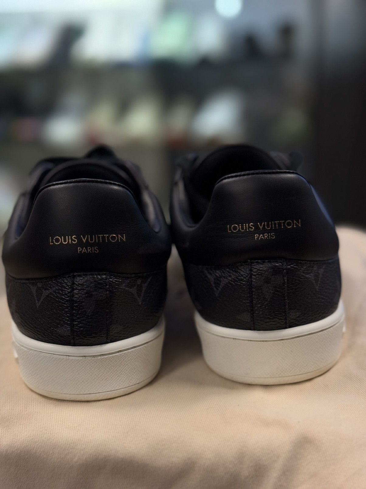 Louis Vuitton 8US/7LV - Louis Vuitton Luxembourg Monogram Clean Size US 8 / EU 41 - 7 Thumbnail