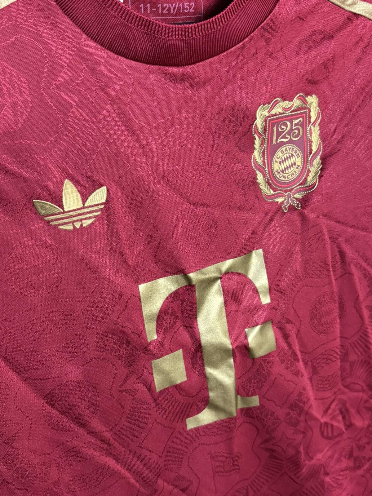 Adidas KIDS New Bayern Munchen Anniversary Musiala Football Jersey Size US XS / EU 42 / 0 - 4 Thumbnail