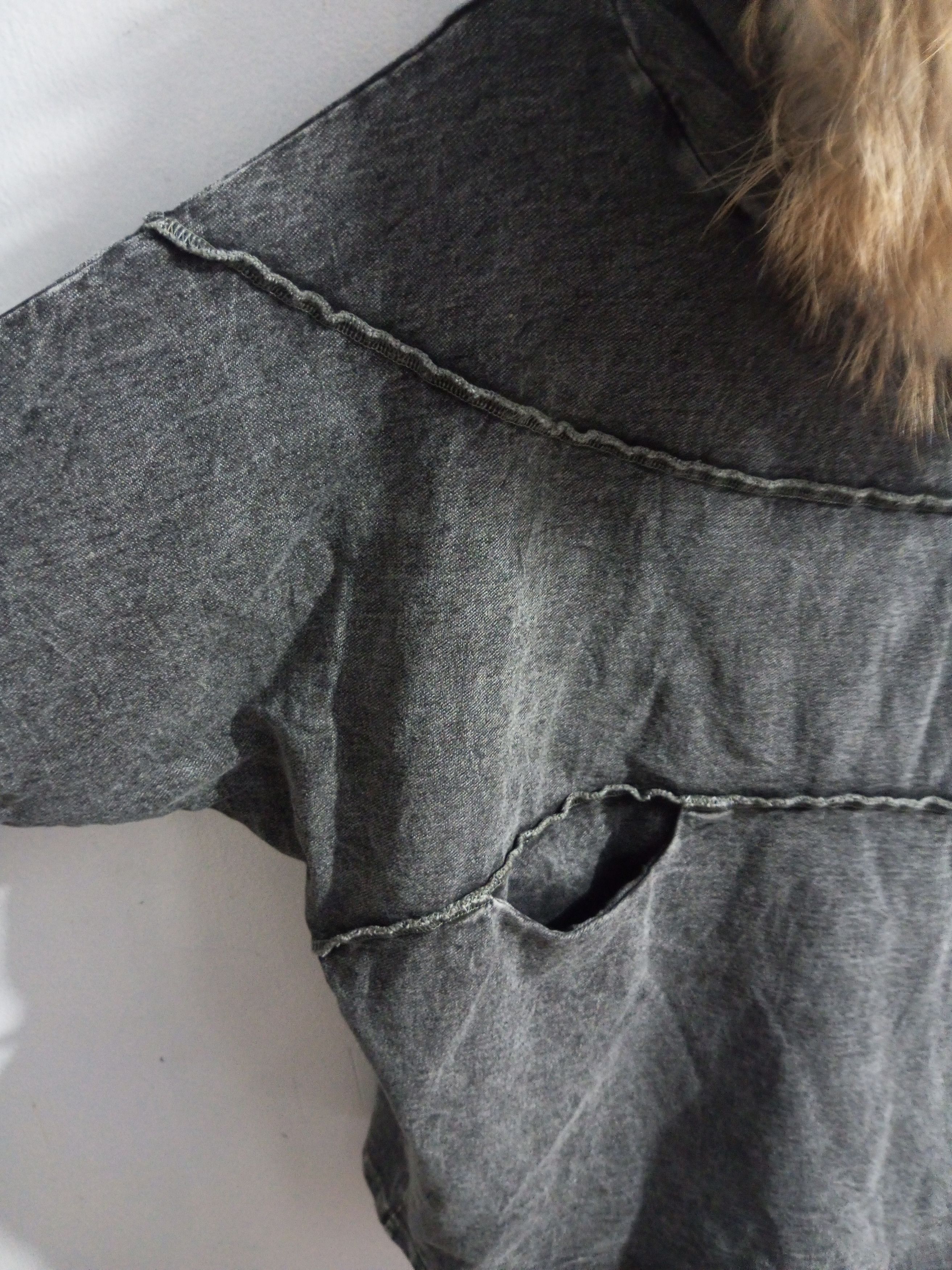 Japanese Brand Vintage pattern Torso denim stretch fur hoodie Size US L / EU 52-54 / 3 - 4 Thumbnail