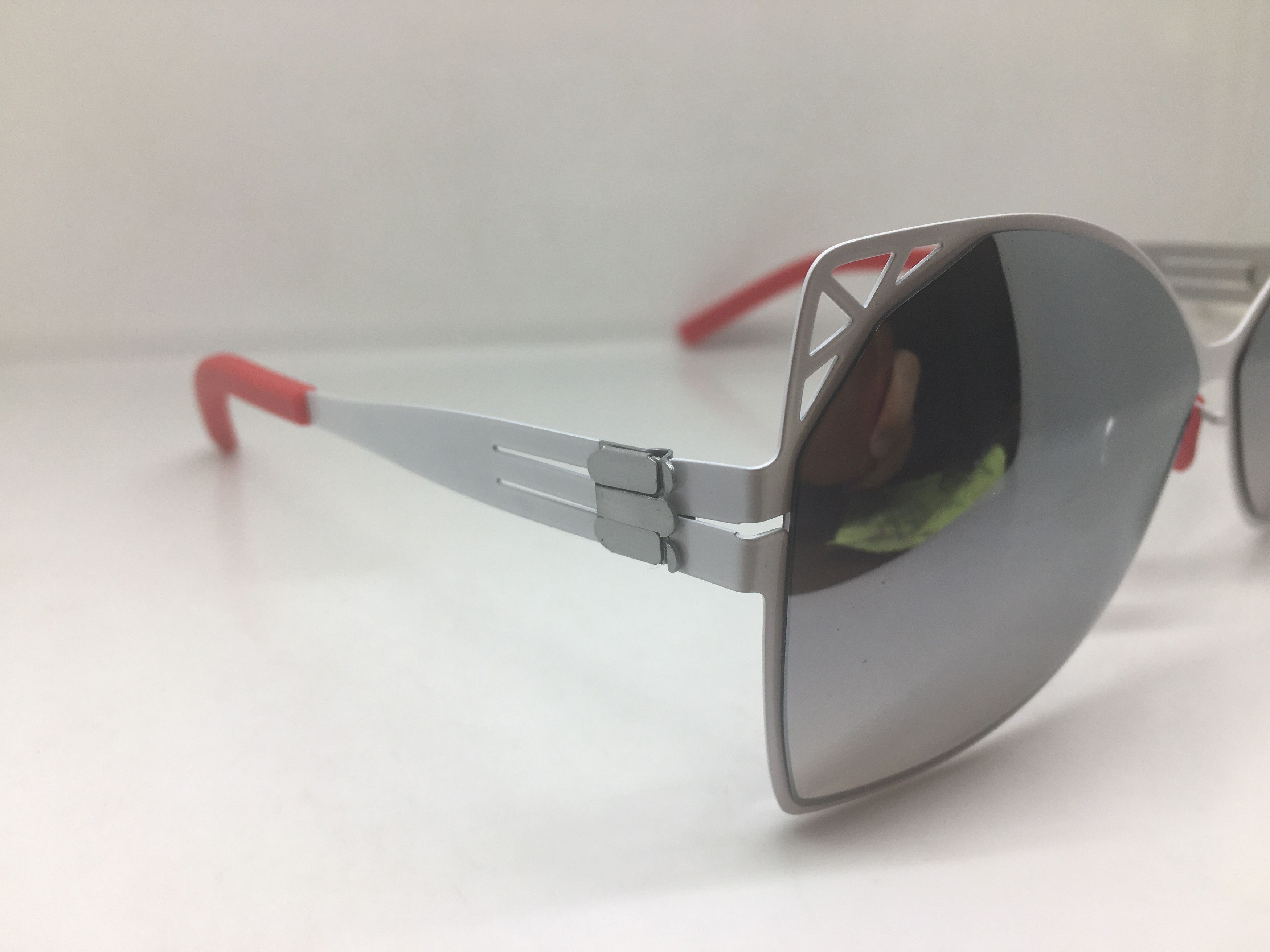 Other White Alloy AsymmetricCat Eye Sunglasses Frame Size ONE SIZE - 2 Thumbnail