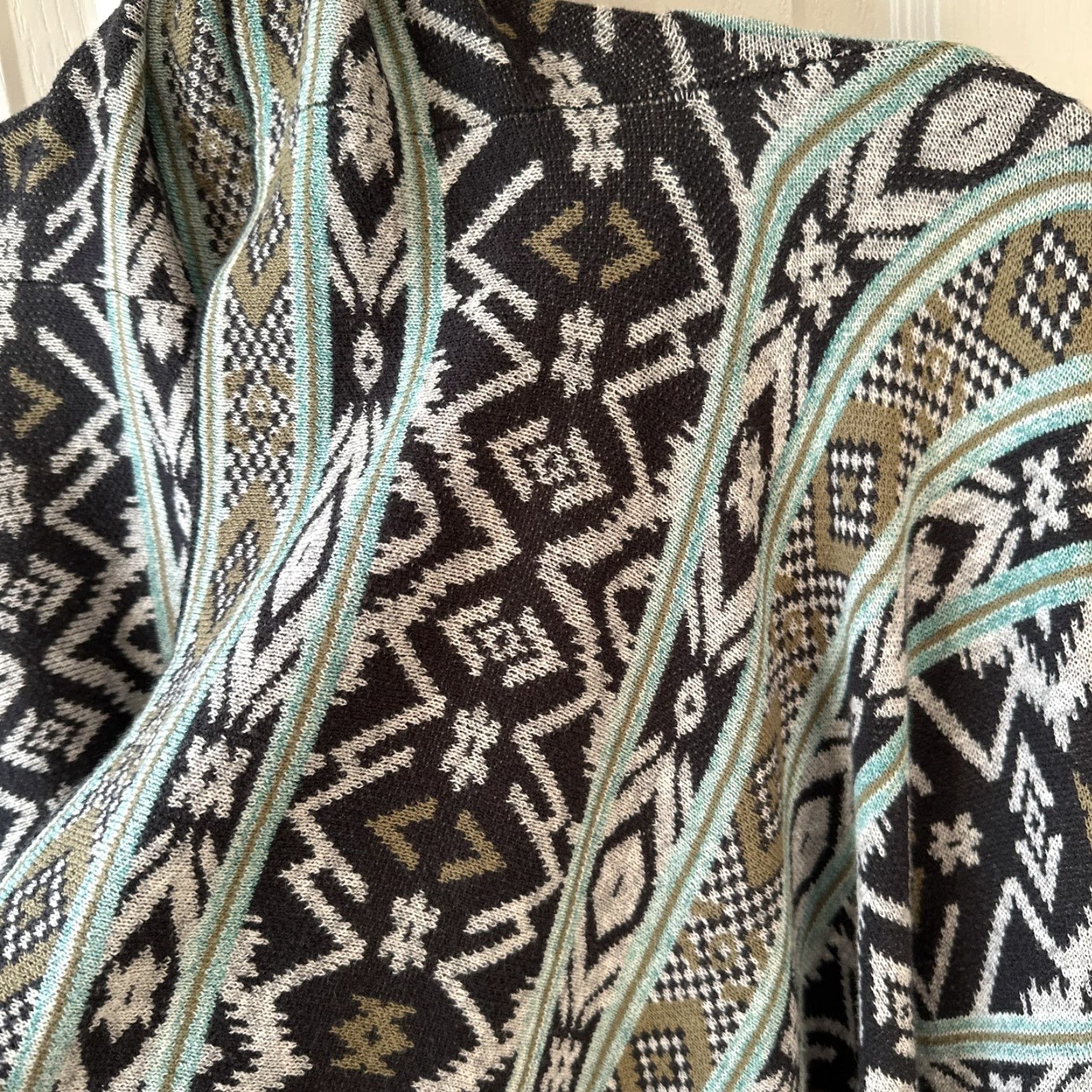 Billabong Billabong Women's Sweater Cardigan Open Shawl Black Geometric Aztec Bohemian Casual Fashion M Size M / US 6-8 / IT 42-44 - 4 Thumbnail