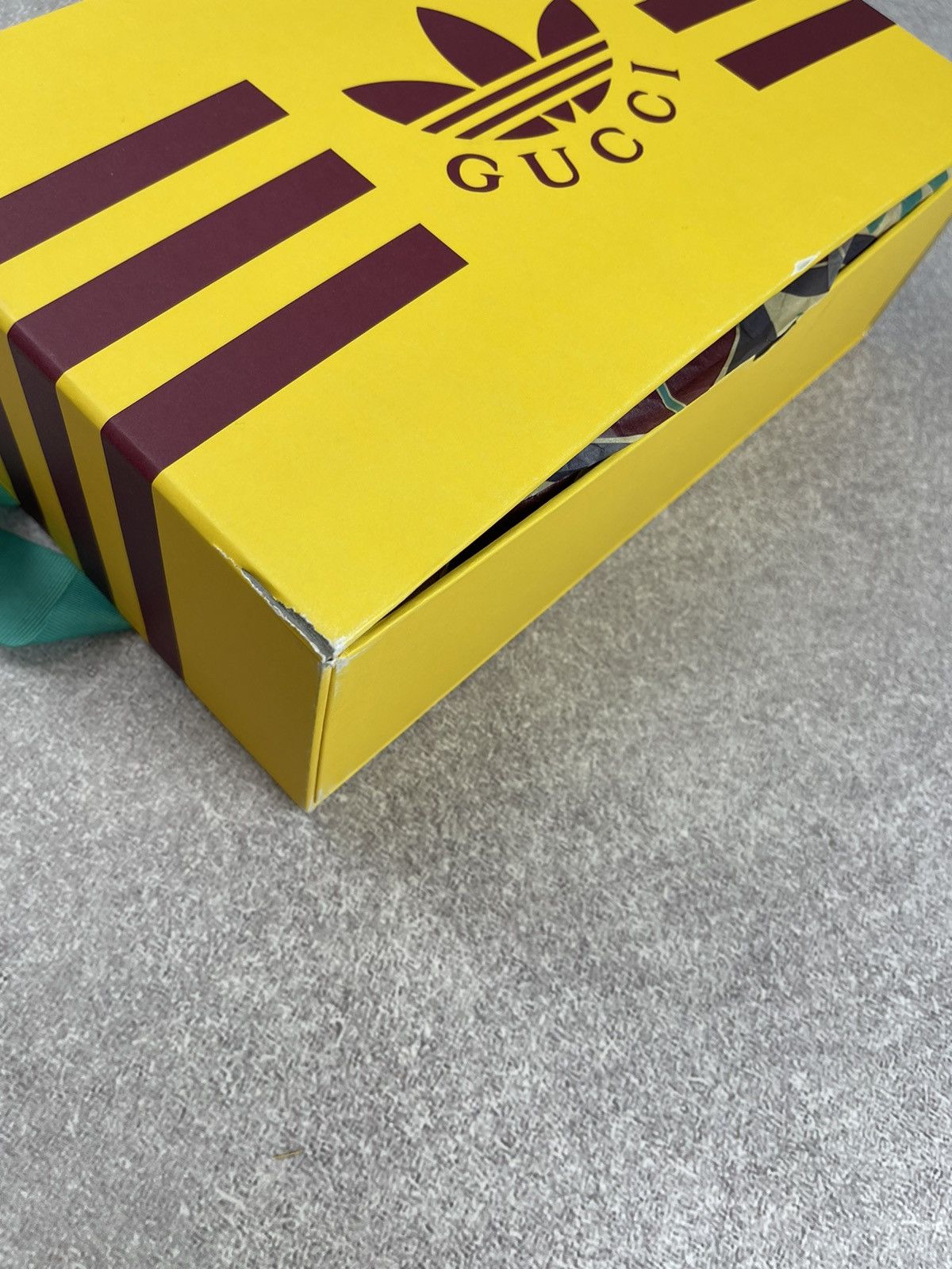 Adidas × Gucci Adidas x Gucci Gazelle Velvet Pink Size 39 1/3 Size US 7.5 / IT 37.5 - 15 Thumbnail