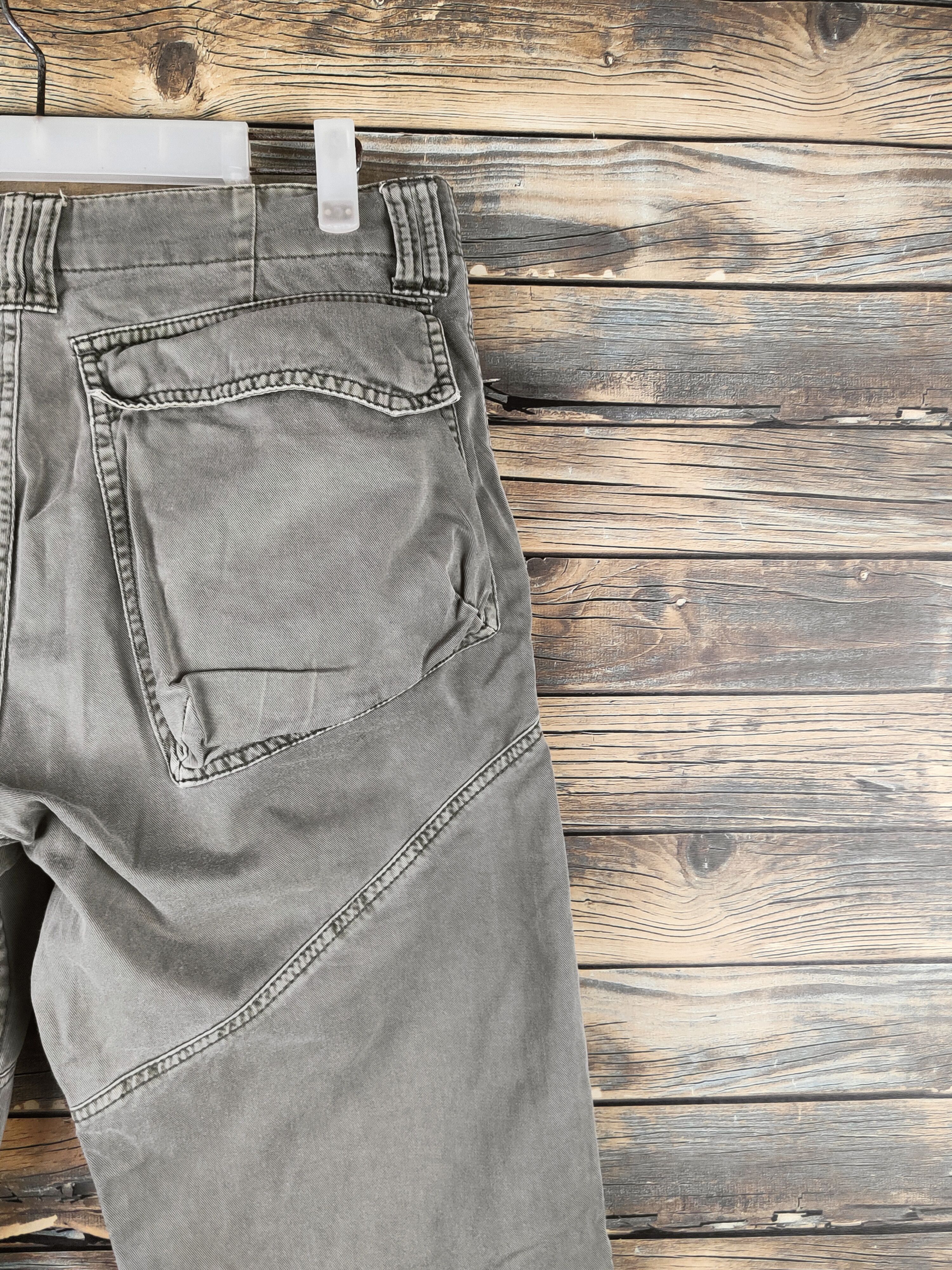 French Connection DL French Connection Olive Multipocket Cargo Pants #46-133 Size US 30 / EU 46 - 10 Thumbnail