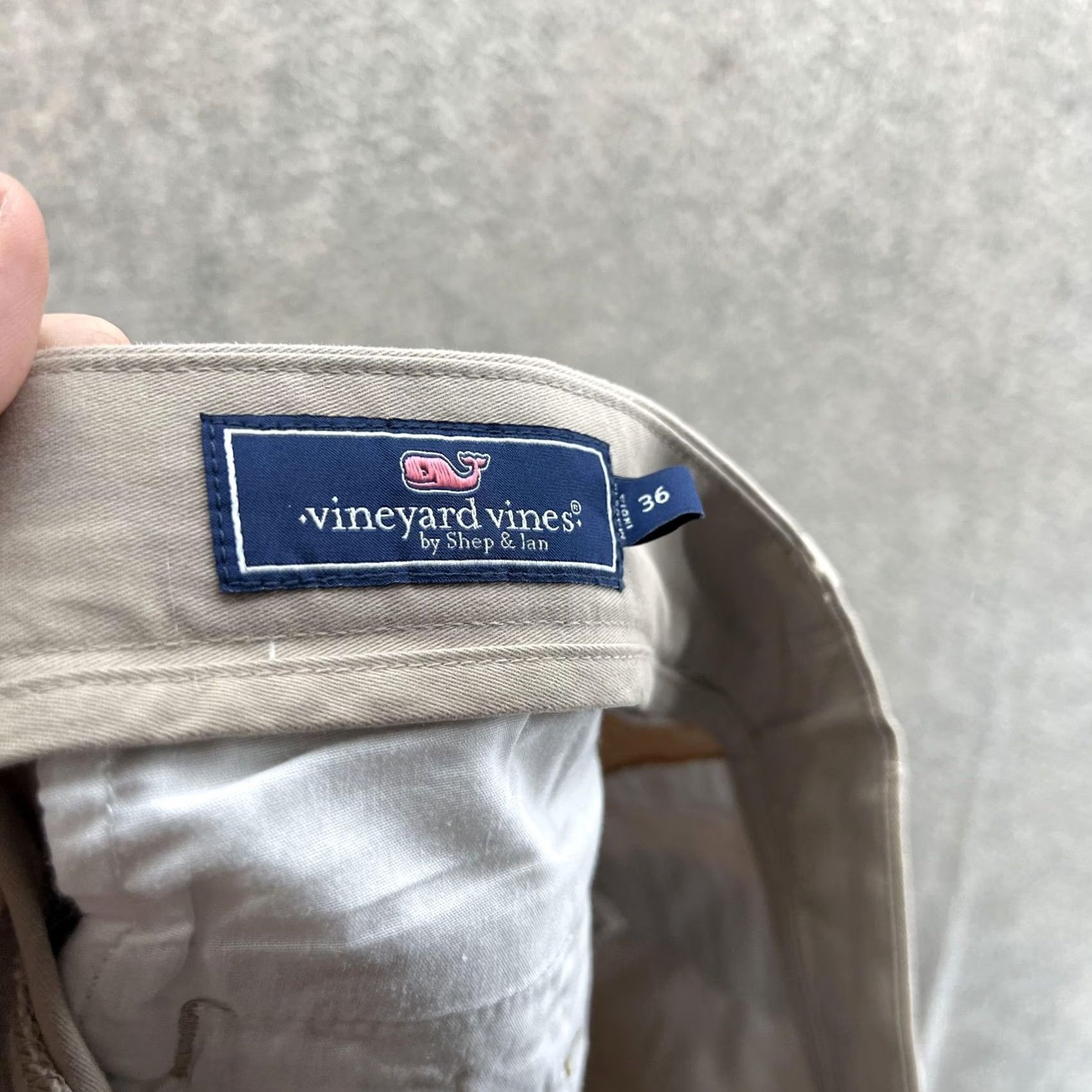 Vineyard Vines Vineyard Vines Shorts Mens 36 Beige Chino Flat Front Casual 9 Inseam Summer Size US 36 / EU 52 - 3 Thumbnail